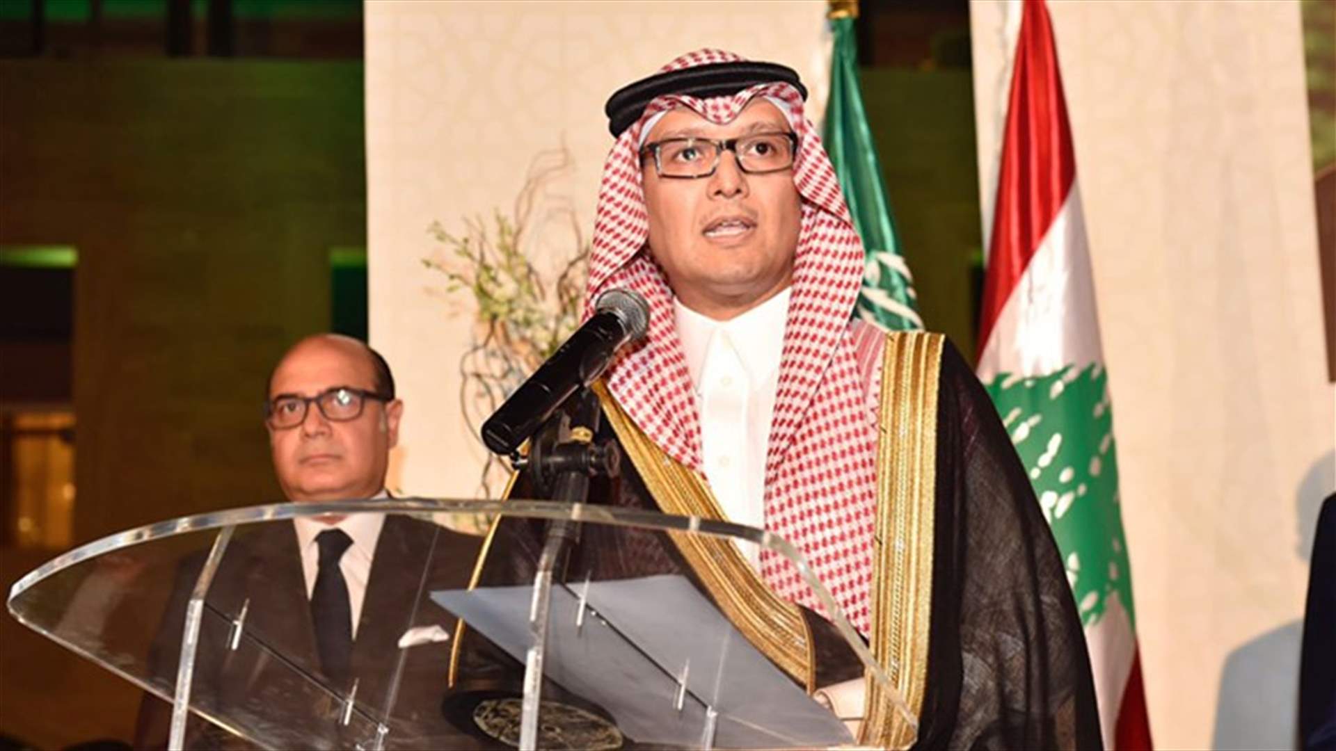 بالصورة - "سيلفي" من لقاء البخاري والعلولا مع جنبلاط ووفد "الاشتراكي"