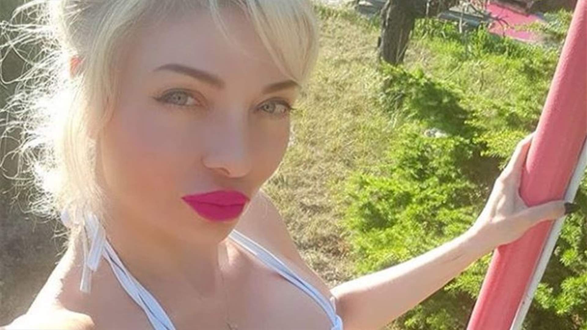 بالصورة- هكذا تمضي ميريام كلينك نهار الأحد.. ممنوع التعليق!