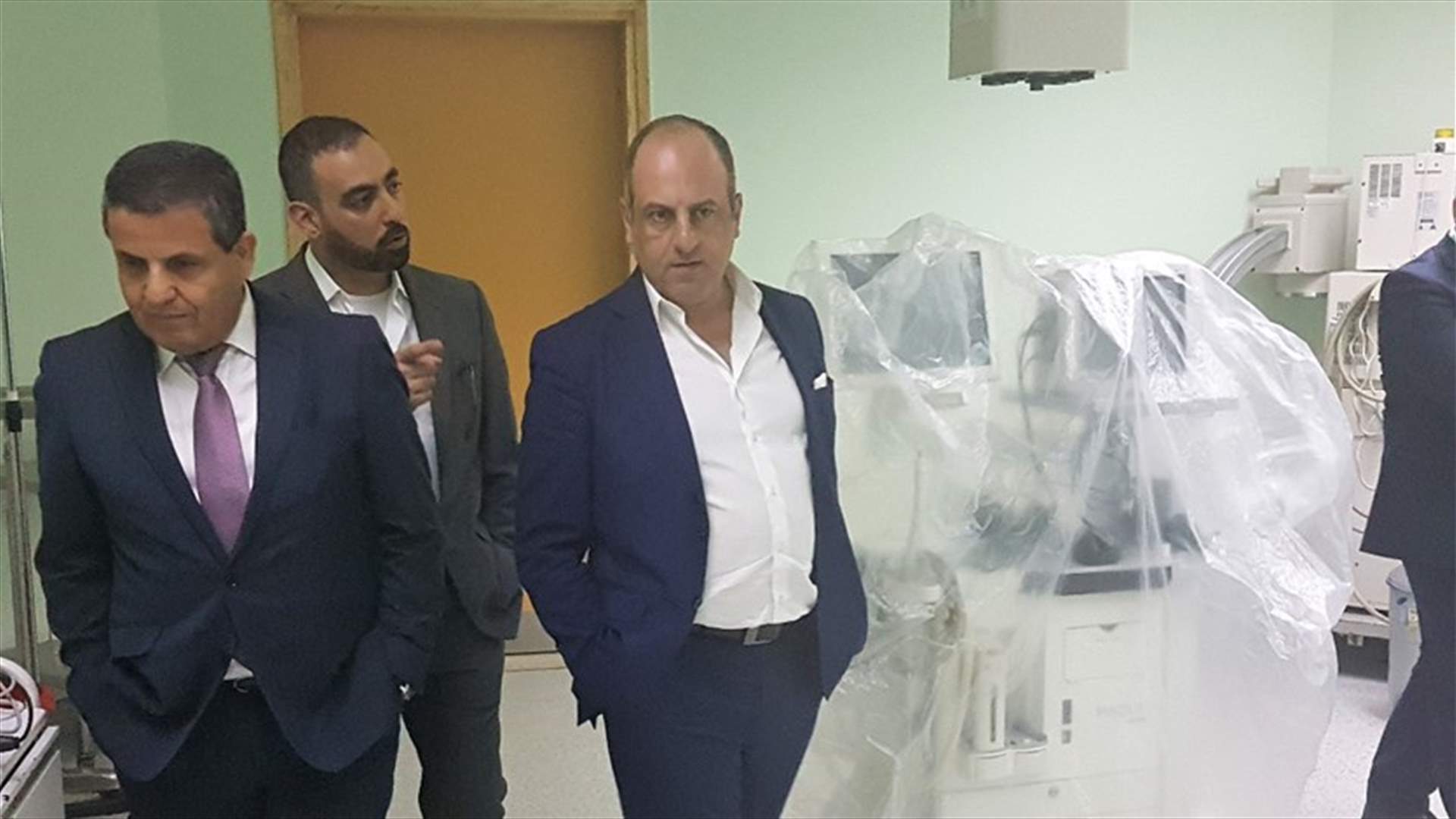 بالصور- بو عاصي يتفقد مستشفى بعبدا الحكومي الجامعي