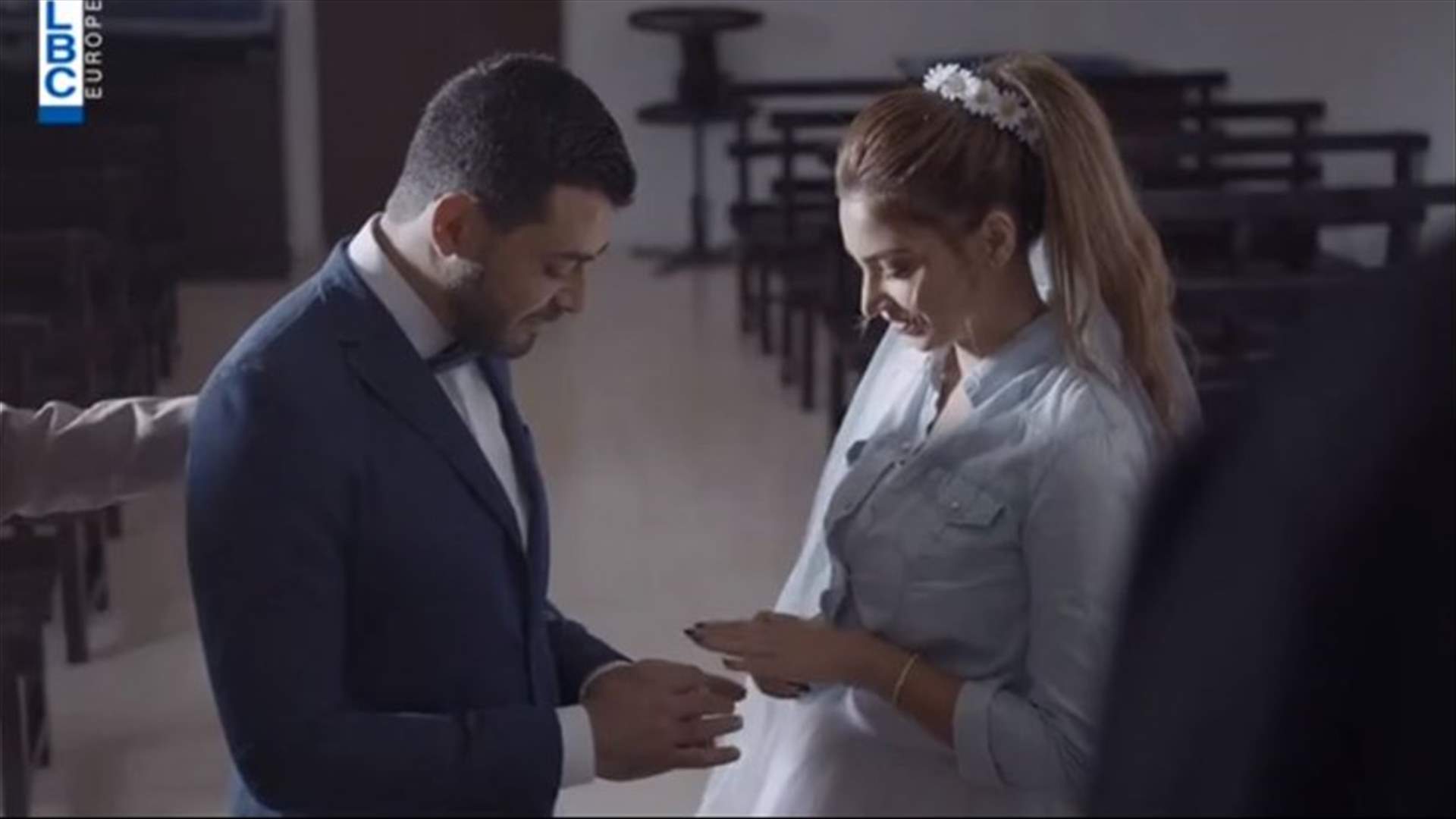بالفيديو- حب ليزا وربيع ينتصر على المشاكل... هكذا دخلا القفص الذهبي!