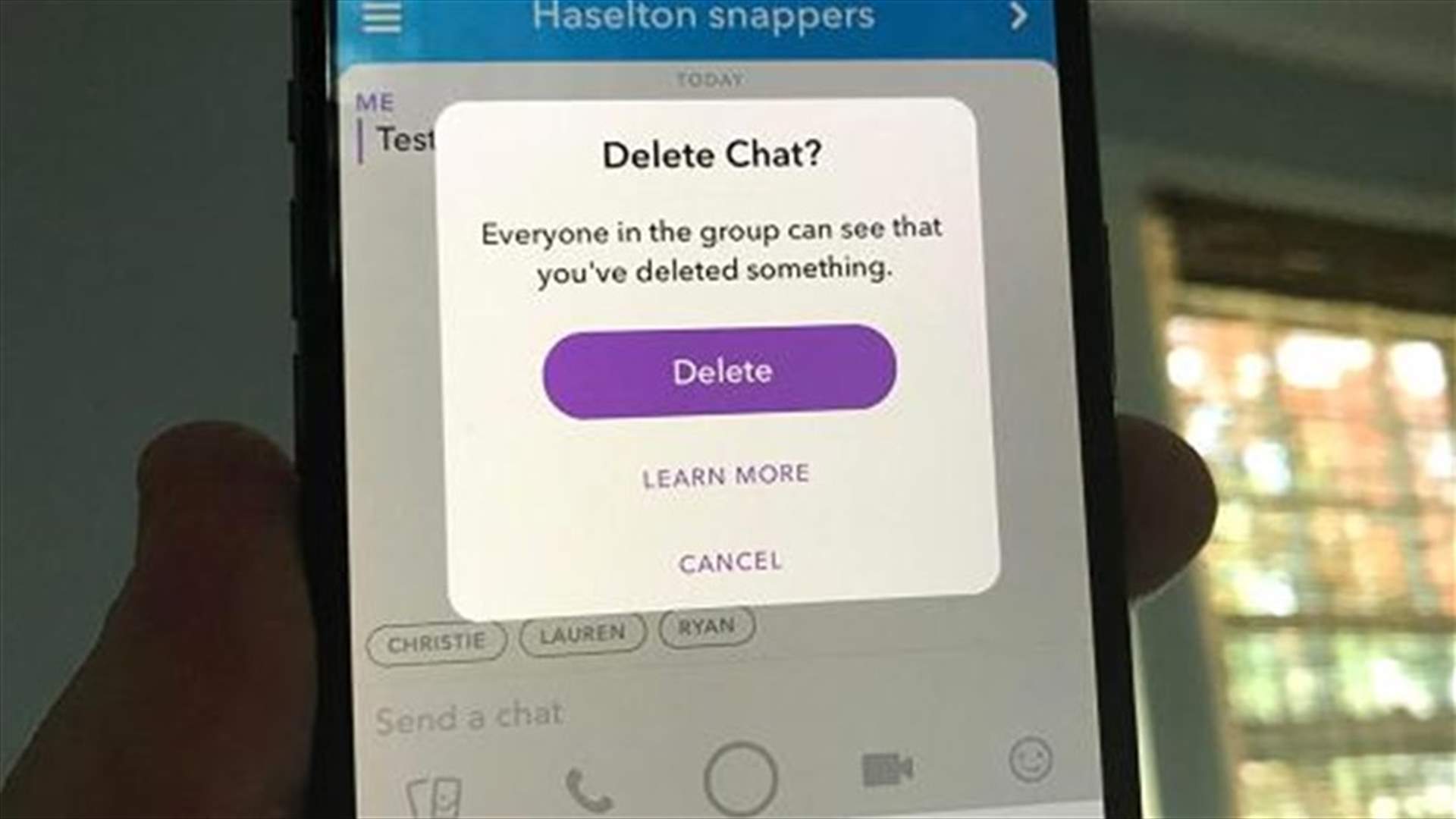 ميزة جديد لمستخدمي سناب شات... أصبح بإمكانكم حذف الرسائل!