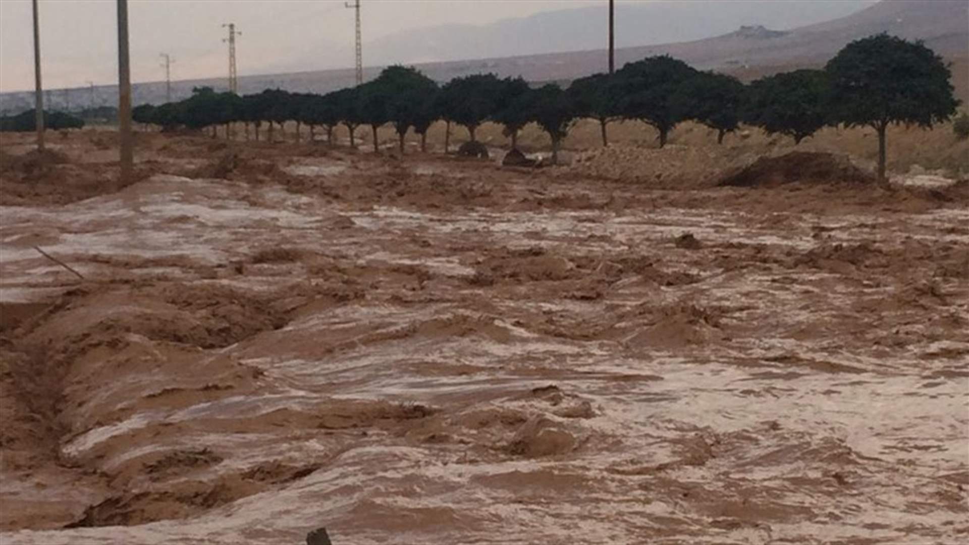 تكتل بعلبك الهرمل دعا إلى اعلان حال الطوارىء بعد اجتياح السيول رأس بعلبك والقاع