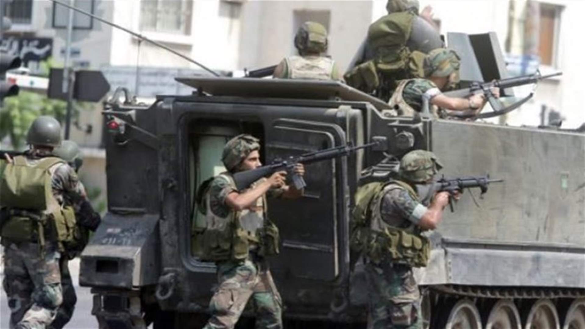 ملاحقة مطلوب من "الديمقراطي" في الشويفات... وإطلاق نار على دورية للجيش