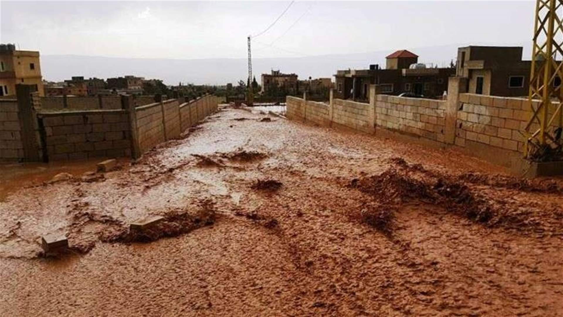 القاضي ابراهيم باشر التحقيقات في تنفيذ أعمال حيطان الدعم المنهارة برأس بعلبك