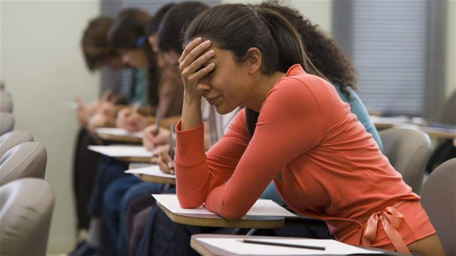 من جديد... انتحار فتاة بسبب الإمتحانات الرسمية