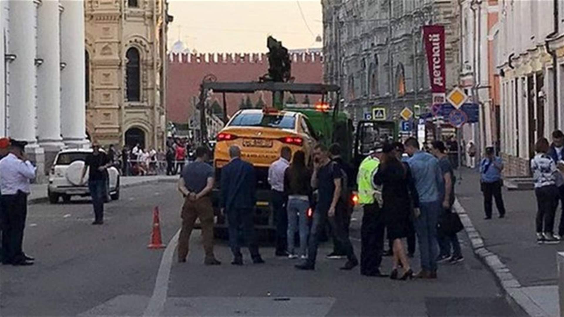 Eight injured after taxi drives into crowd - Moscow police
