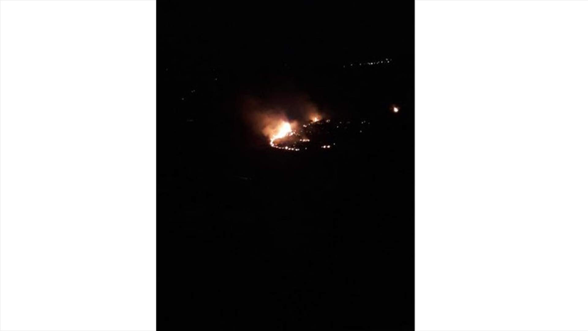 حريق كبير في خراج بلدة محرونة
