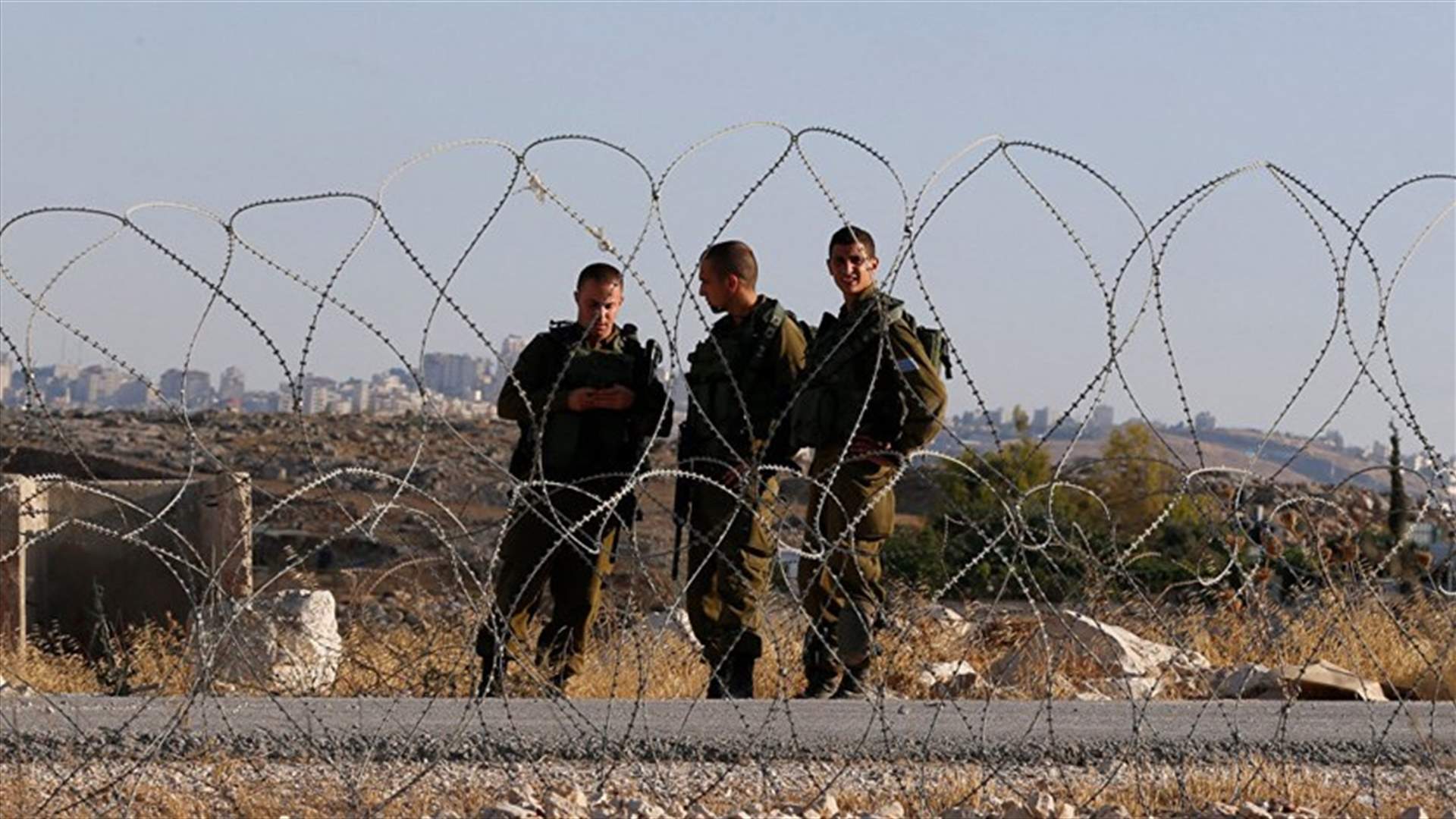 الجيش الاسرائيلي يقتل شابا فلسطينيا