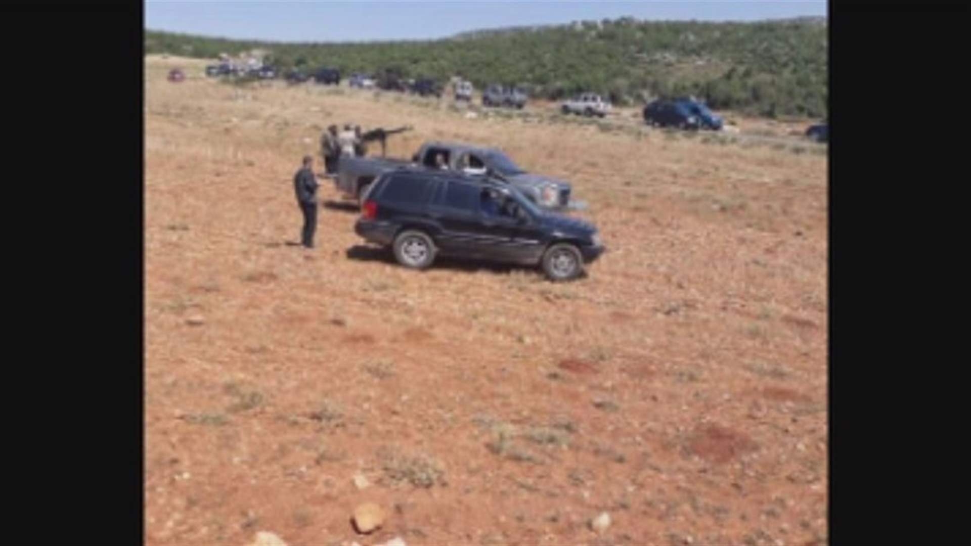 الهدوء يعود الى قرية العصفورية