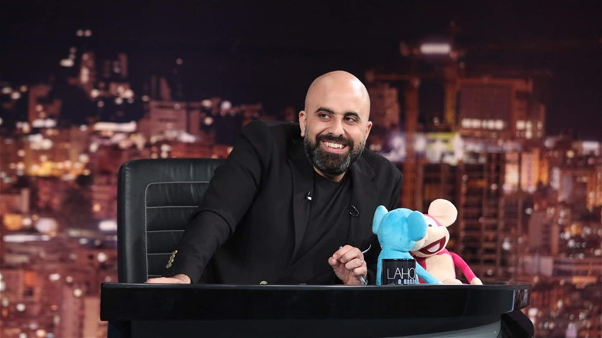 هشام حداد ينشر صورة لـ"أبطاله"