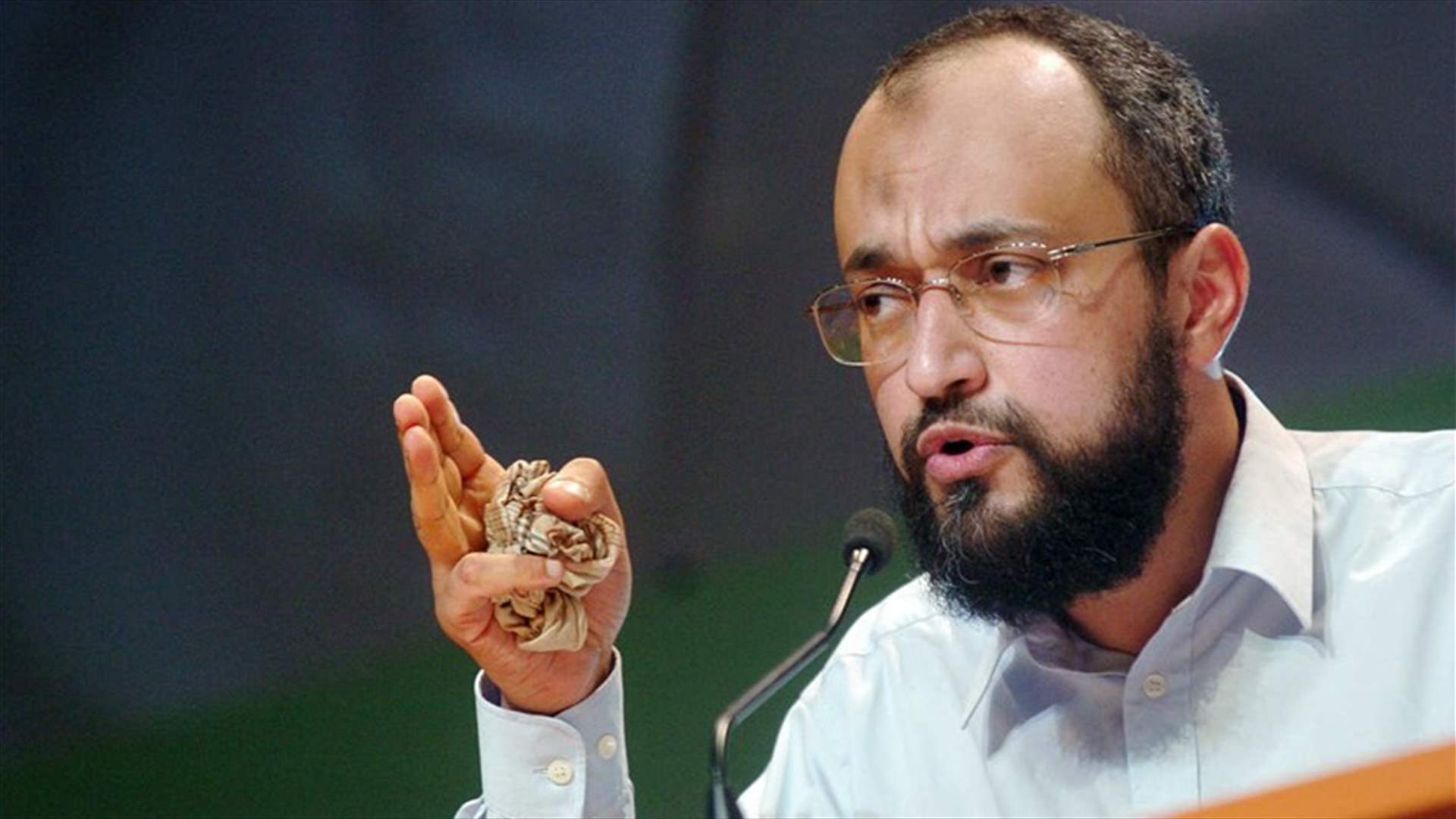 السلطات الفرنسية تجمد حسابات المفكر الاسلامي السويسري هاني رمضان