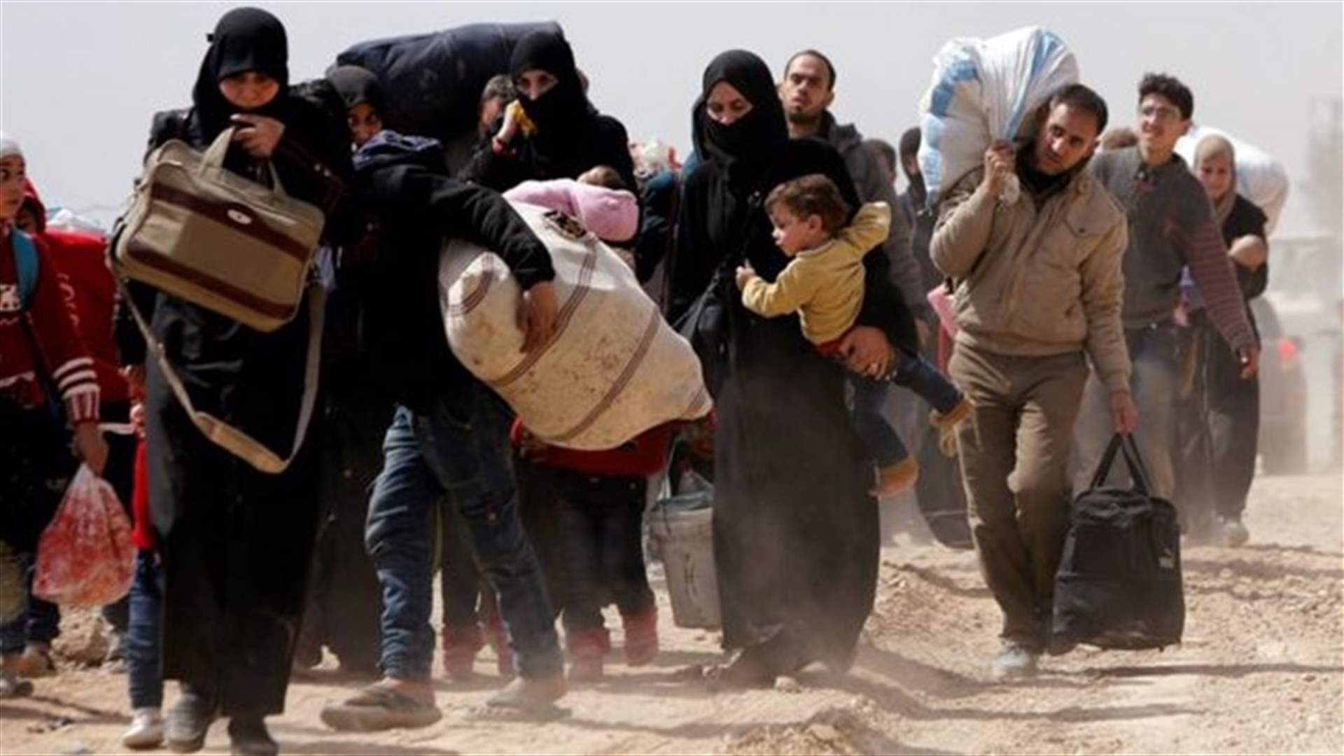 Civilians flee fighting in Syrian southwest-monitor
