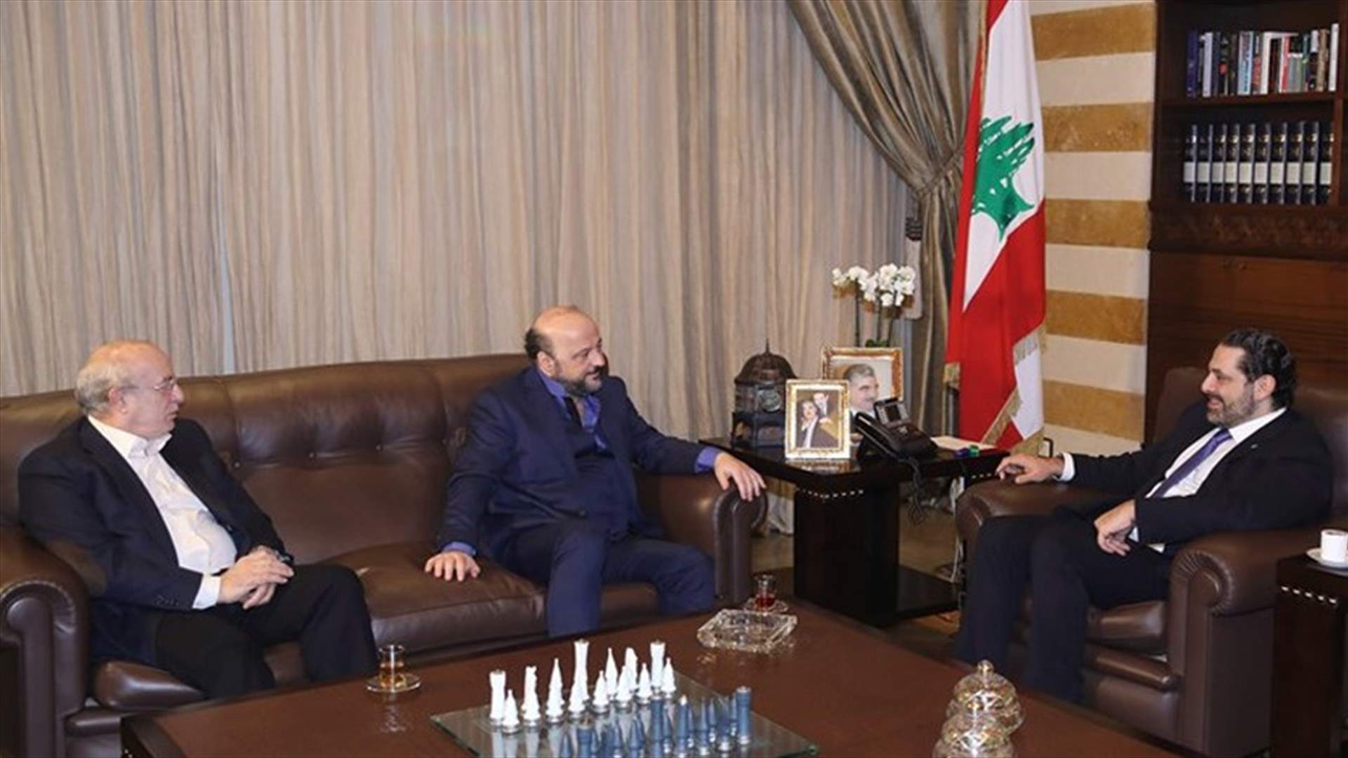 الحريري تابع الشأن الحكومي مع الرياشي وأبو فاعور وفرنجية