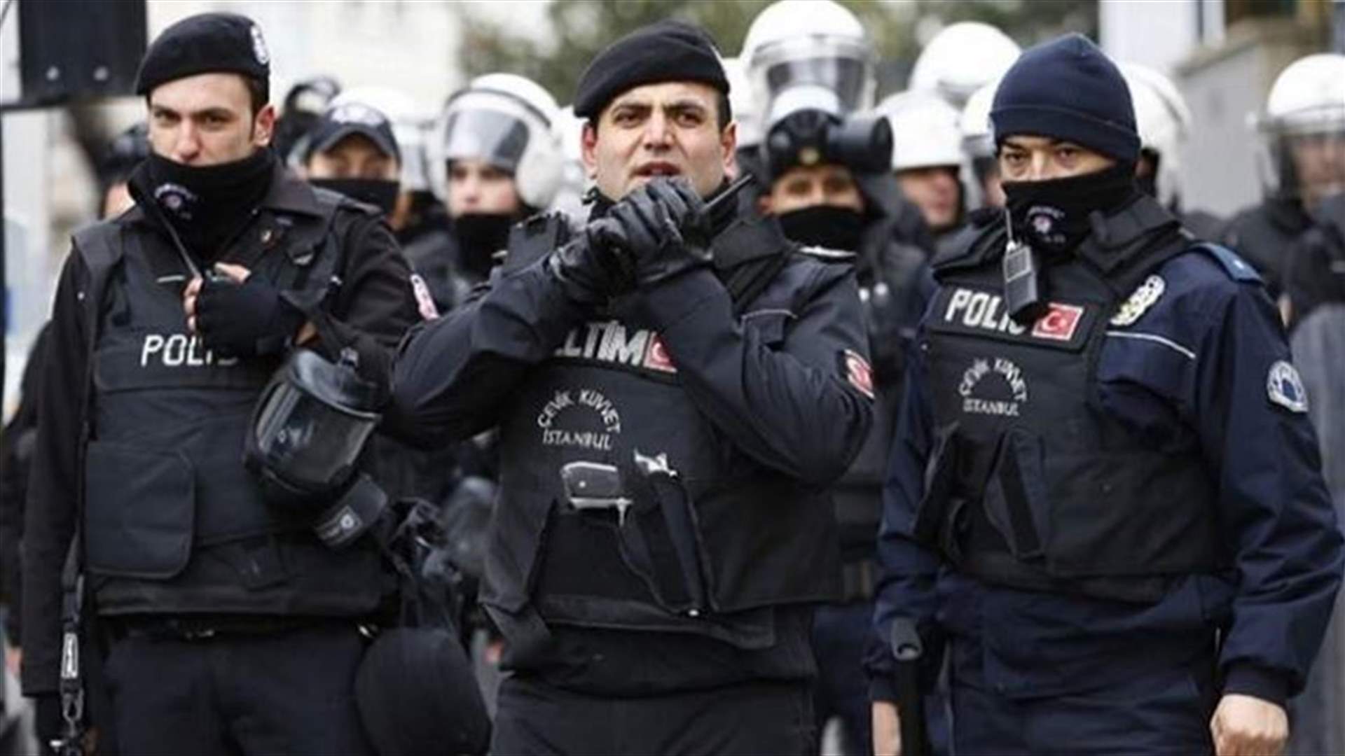 تركيا تعتقل 14 شخصا يشتبه بأنهم من داعش