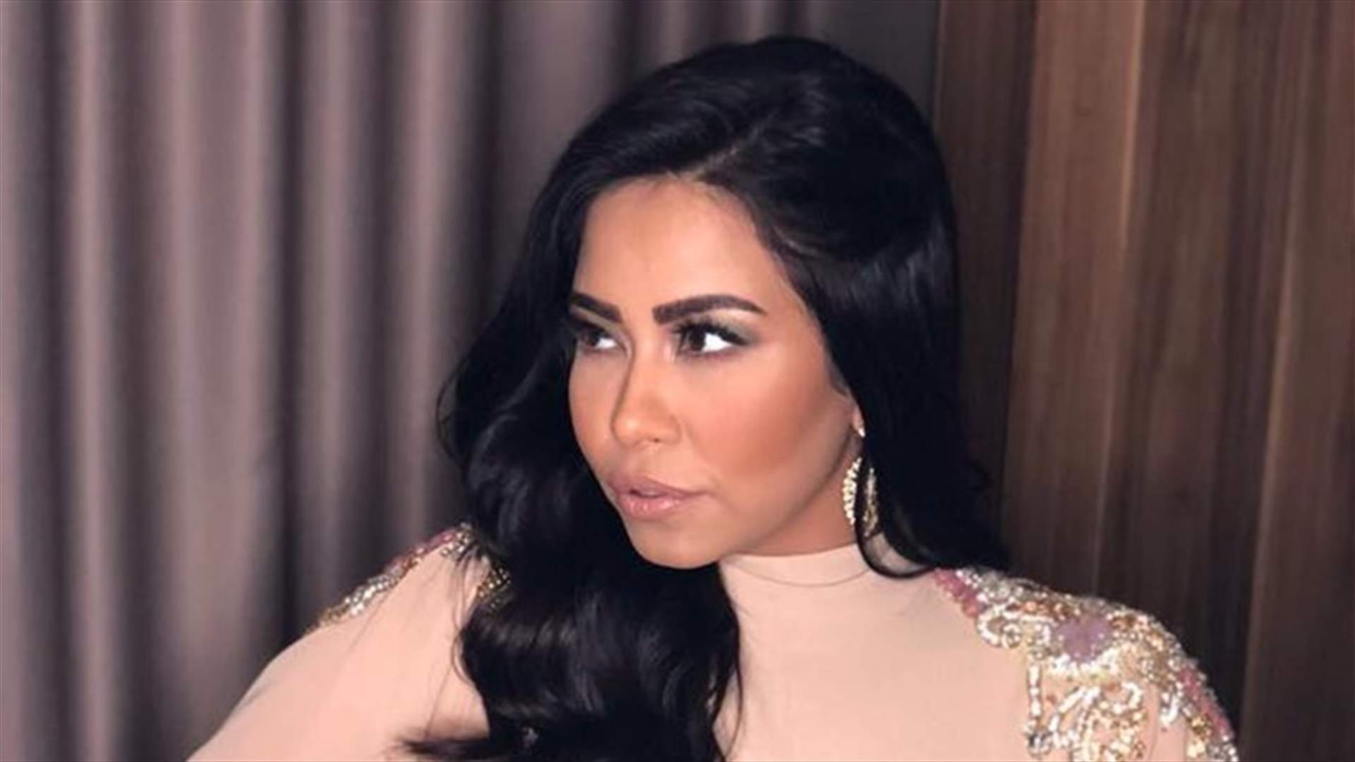 بالصورة - شيرين عبد الوهاب تؤدي مناسك العمرة برفقة زوجها... ورسالة إلى السعوديين