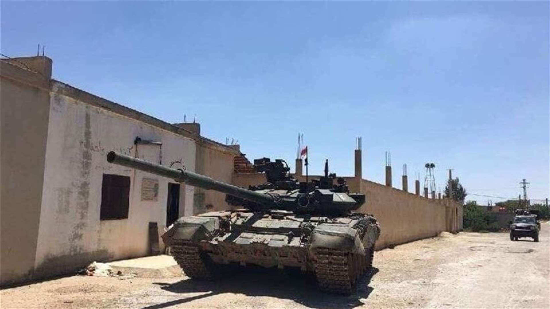 غارات عنيفة على مدينة درعا... وفرار عشرات العائلات