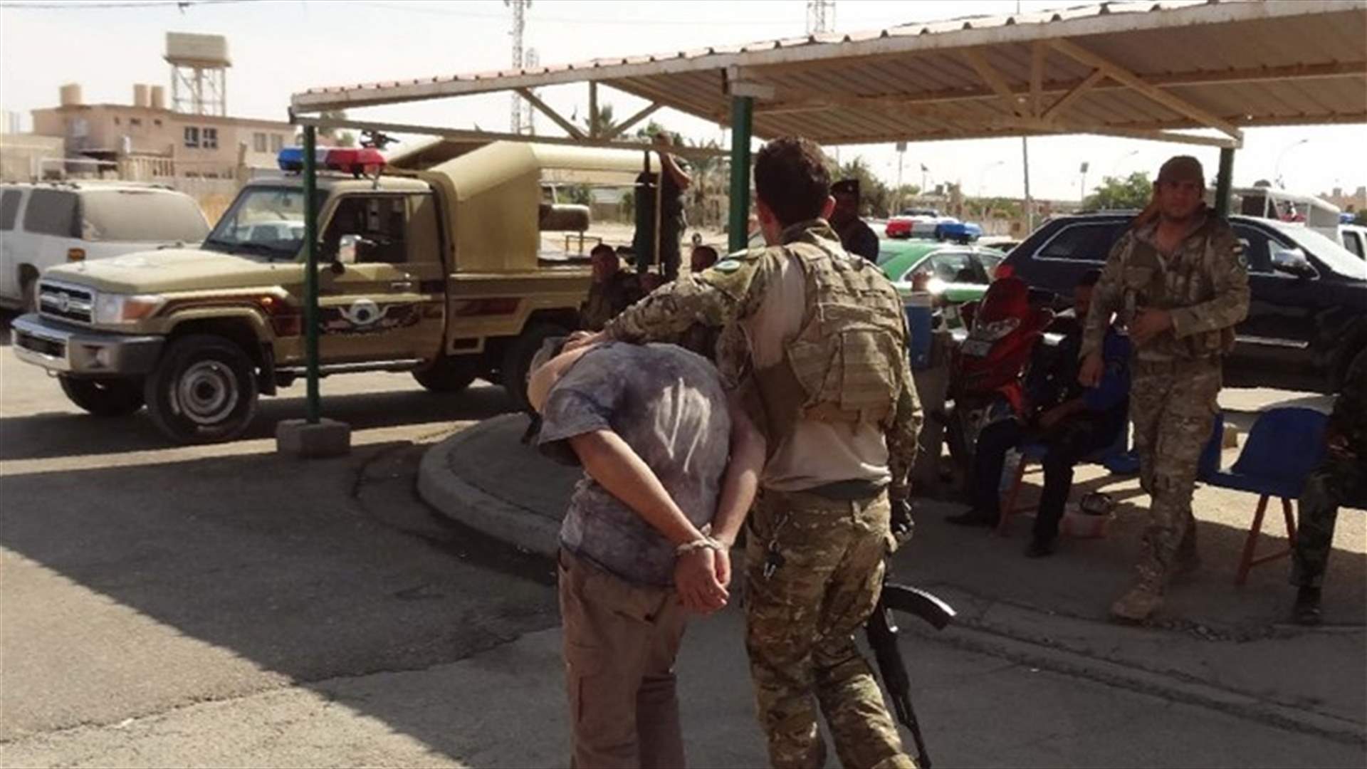 Iraq makes arrests in kidnapping of security men by Islamic State