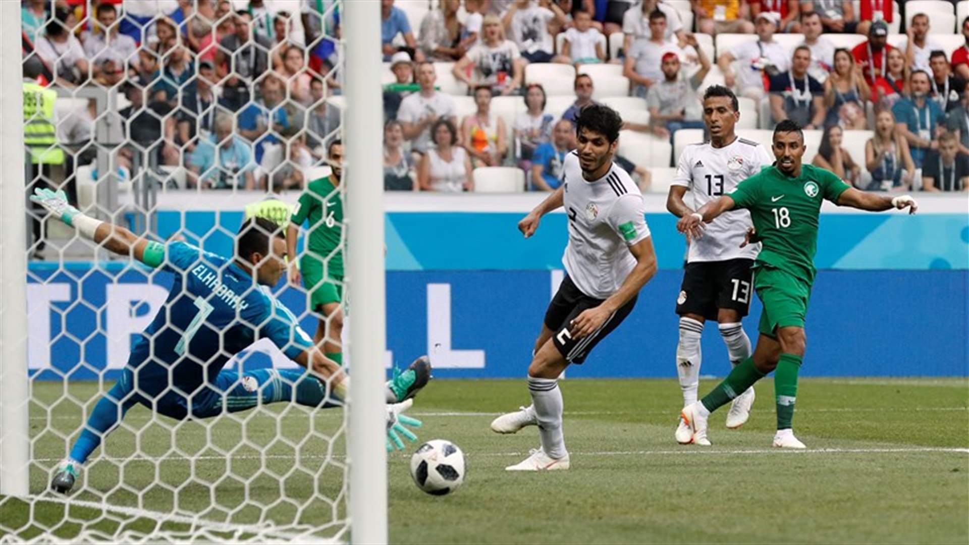 الدوسري يمنح السعوية فوزا قاتلاً 2-1 على مصر في وداع كأس العالم