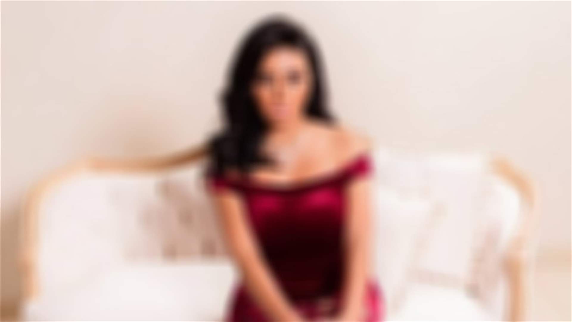 انفصال نجمة عربية عن زوجها الثالث رجل الأعمال