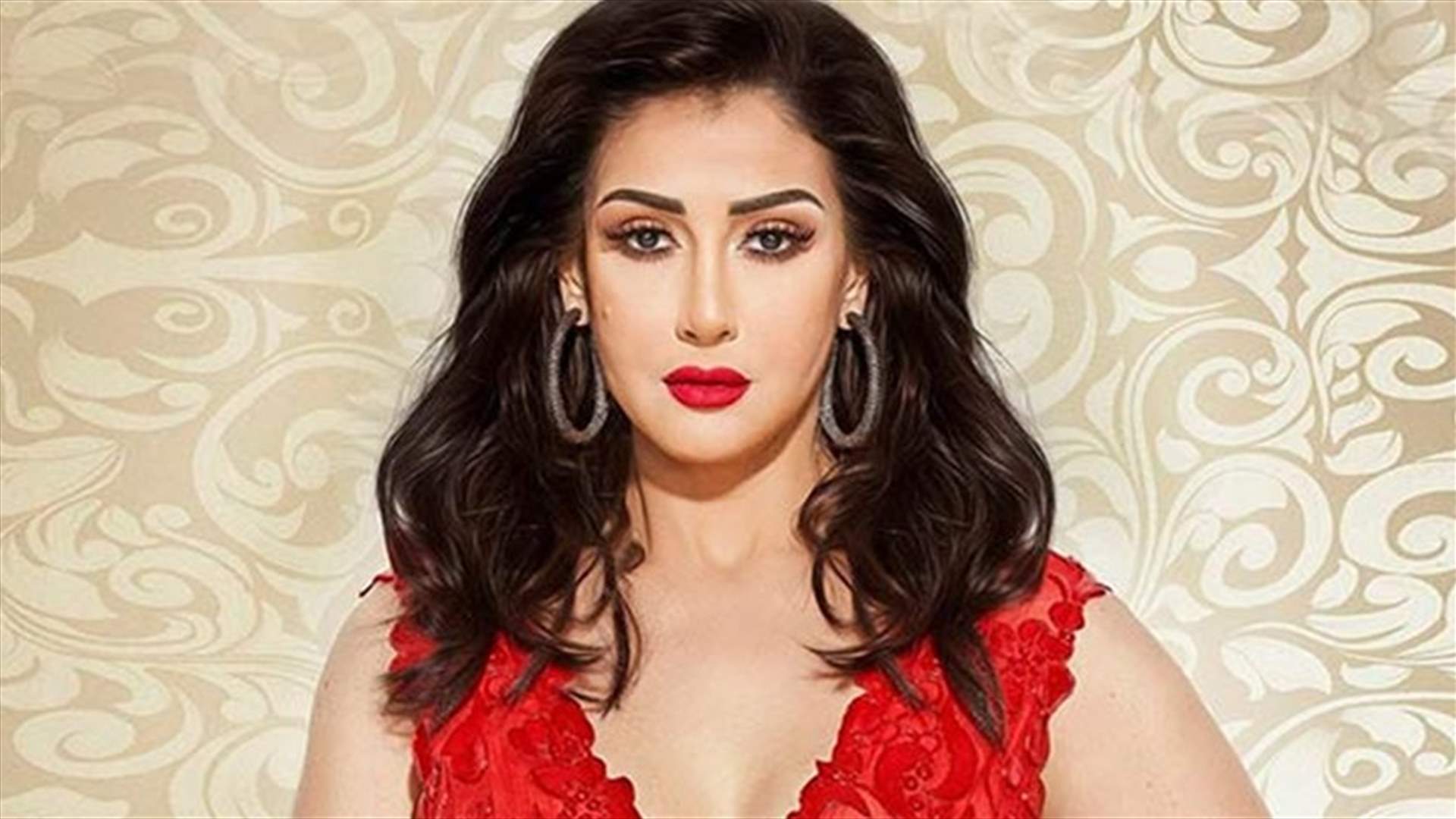 بالفيديو – غادة عبد الرازق تنفجر بالبكاء مباشرة على الهواء