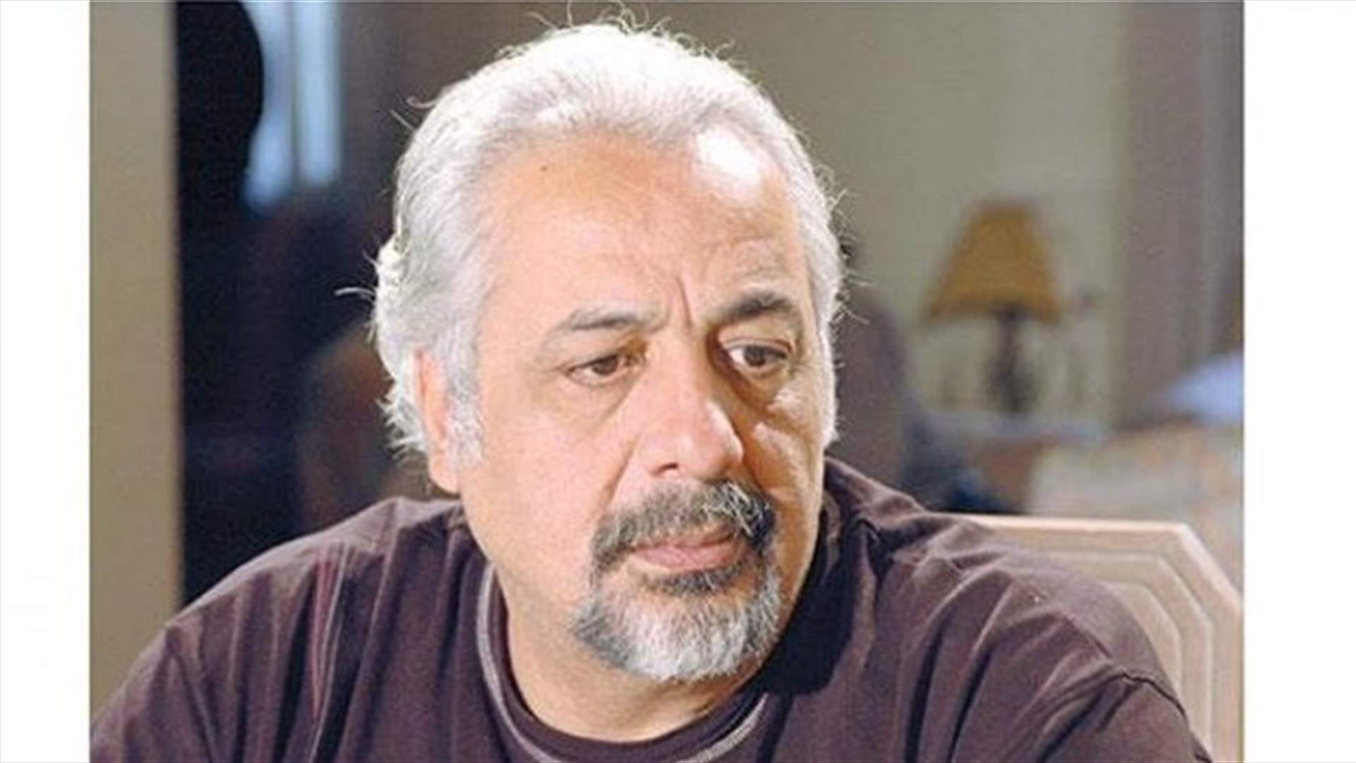 بالصور- بعد رحلة عمر مضنية.. أيمن زيدان يجد منزله مدمّراً في لحظةٍ مؤثرة!