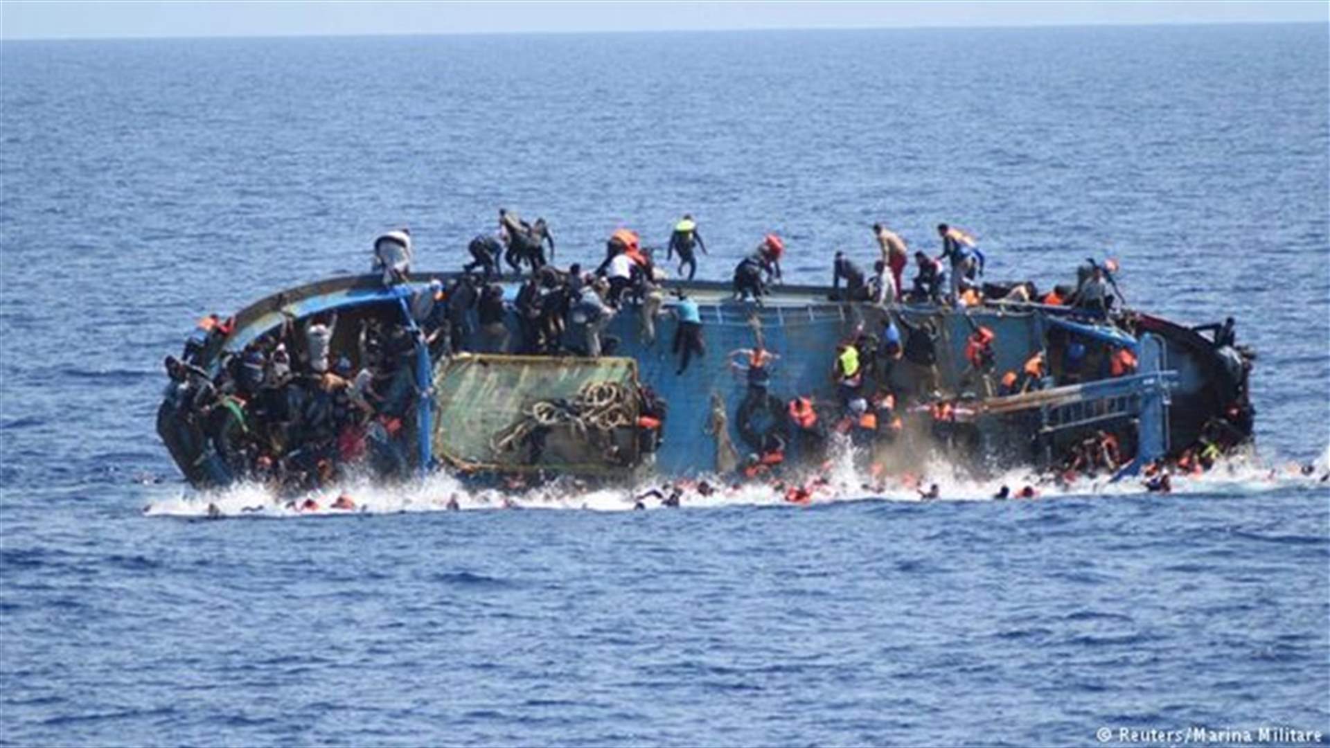 خفر السواحل الليبي: مخاوف من غرق نحو 100 مهاجر قرب سواحل طرابلس