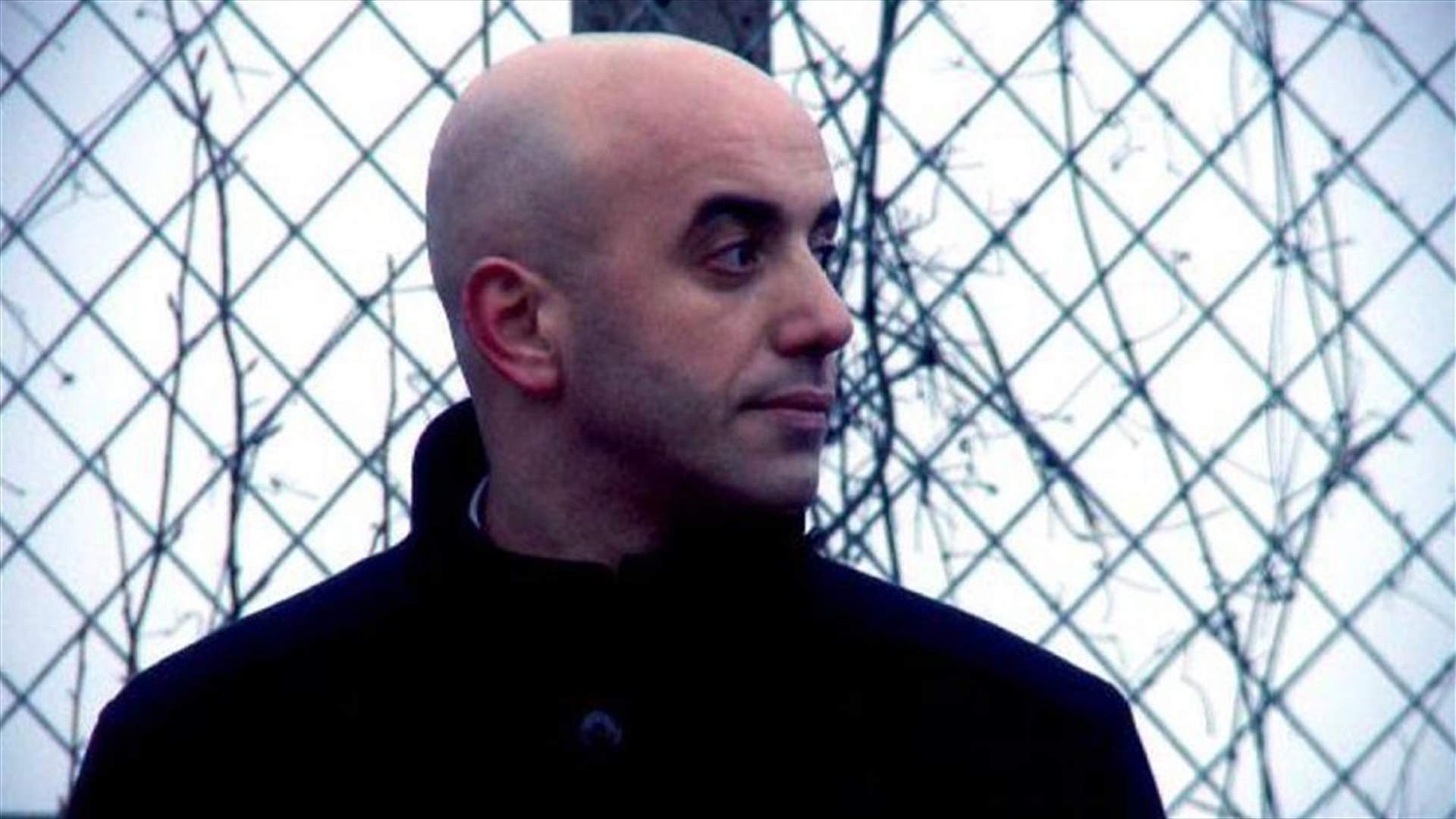 French gangster flees prison after helicopter escape