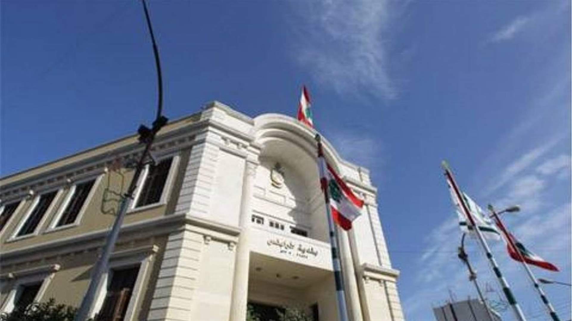 الاخبار: بلدية الميناء ليست بخير أيضاً