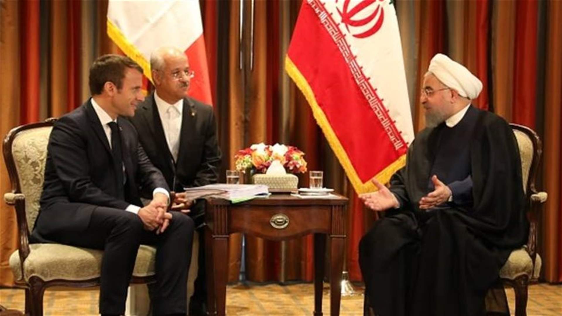 روحاني لماكرون: الاجراءات الاقتصادية الأوروبية غير كافية