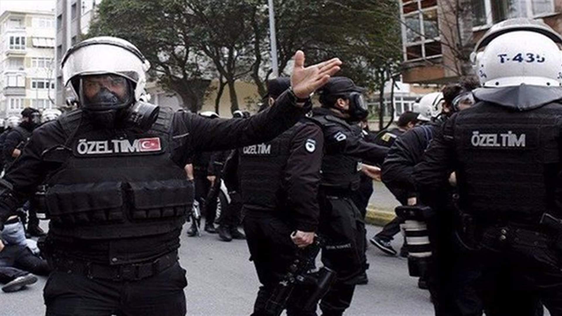 Turkey orders 271 soldiers detained in Gulen probe - state media