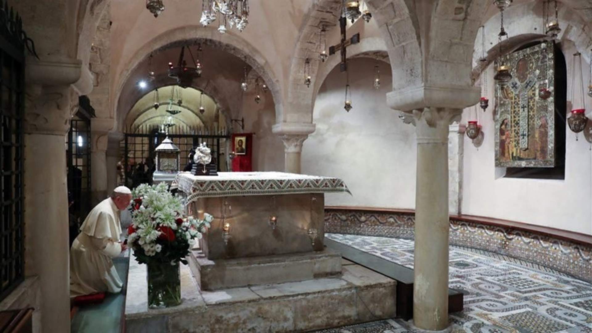 At religious summit, pope decries "murderous indifference" in Mideast