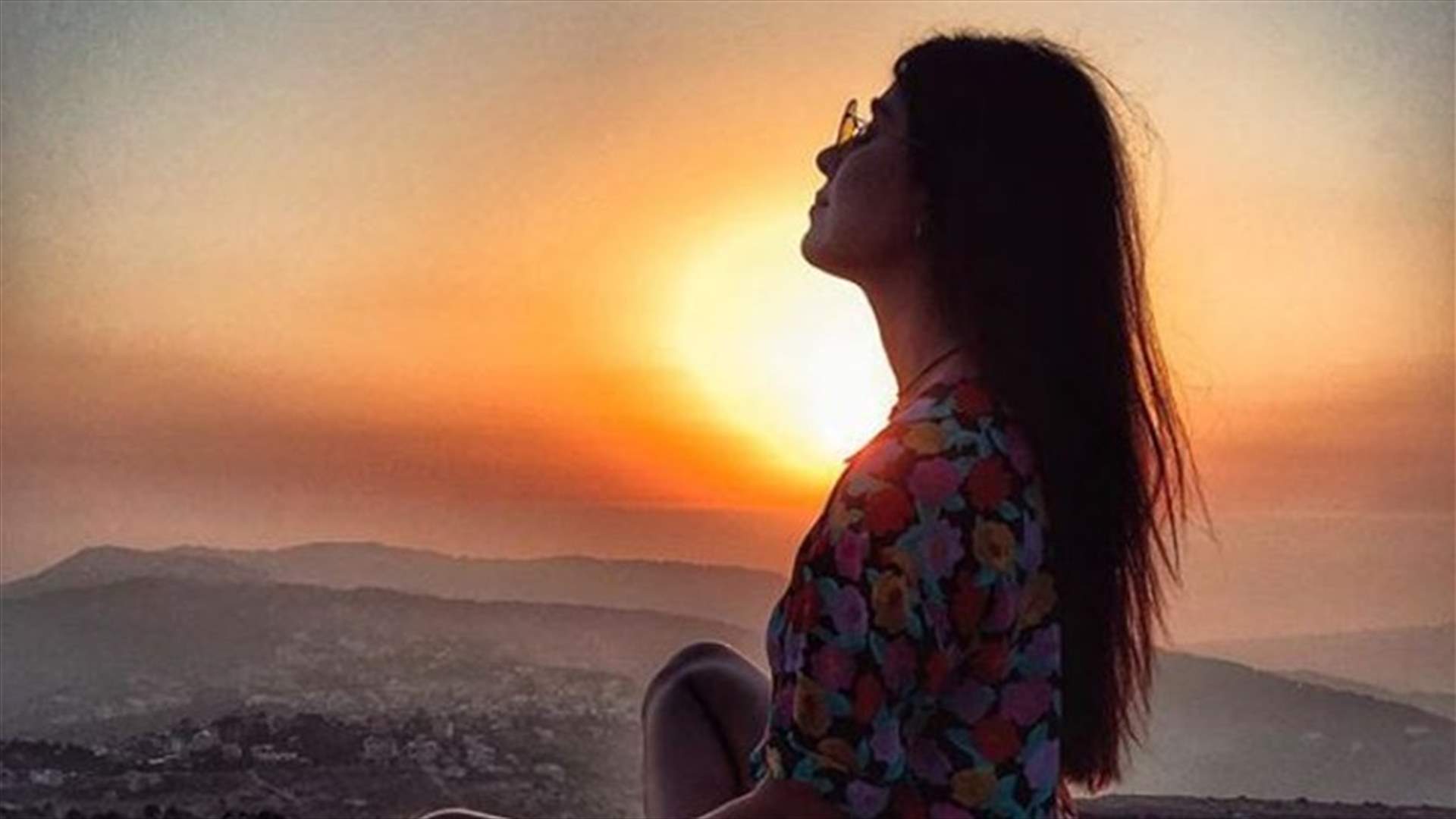 ممثلة لبنانية شابّة تكشف عن مرضها بعباراتٍ مؤثرة: "أنا واحدة منكم"!