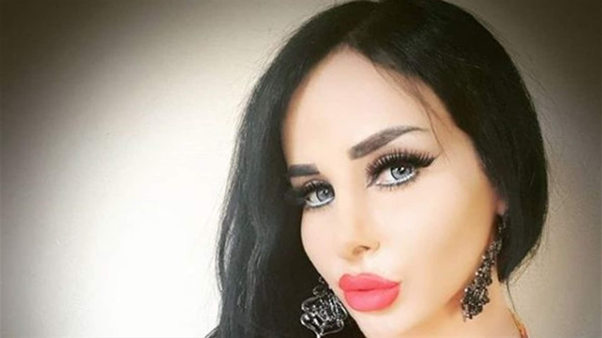شبيهة ليال عبّود في مخفر انطلياس.. بماذا تورّطت؟