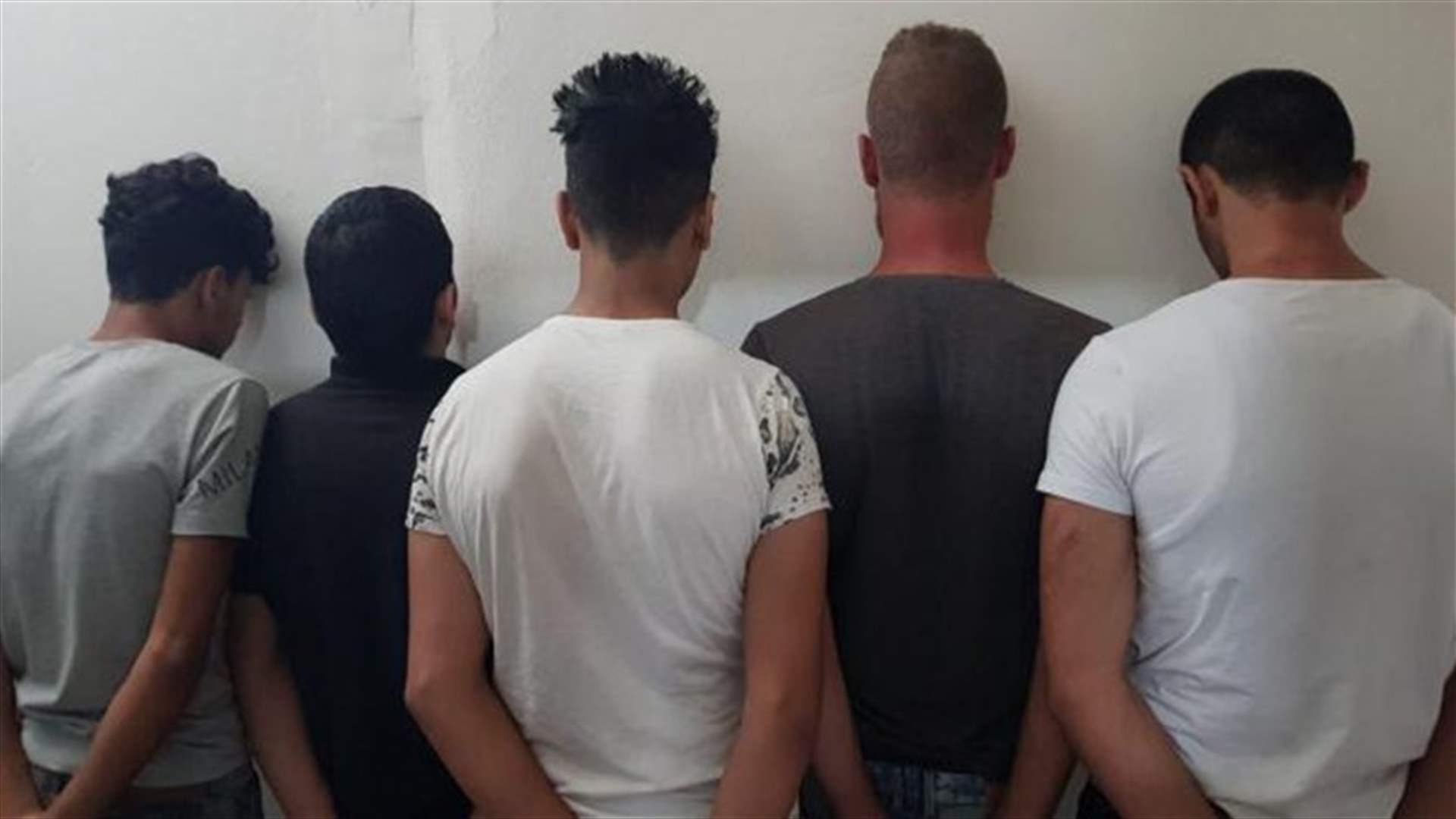 عصابة سرقة منازل ومحلات ودراجات نارية بقبضة المعلومات