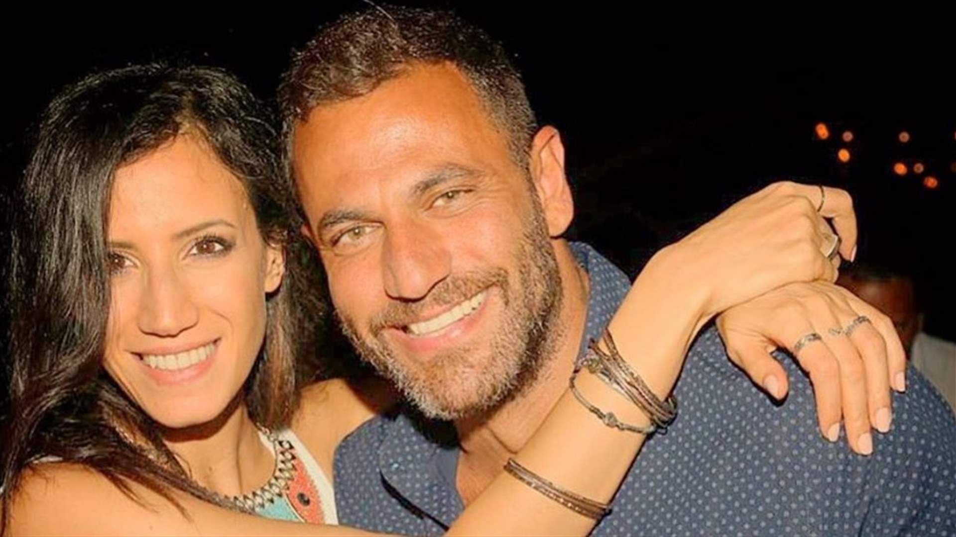بالصورة- لقطة عفوية تجمع نيكولا معوض بحبيبته على البحر