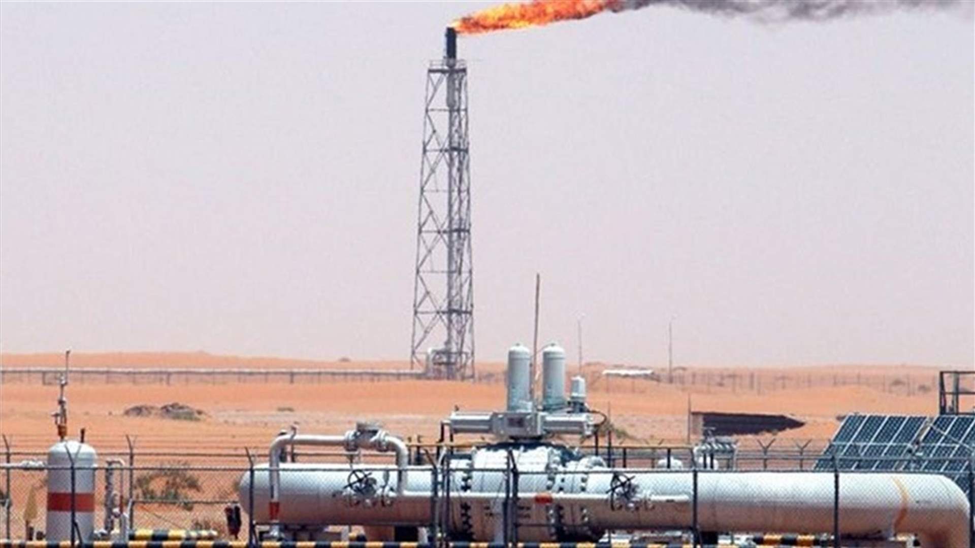 Iraqi police use batons to disperse protesters outside Zubair oilfield