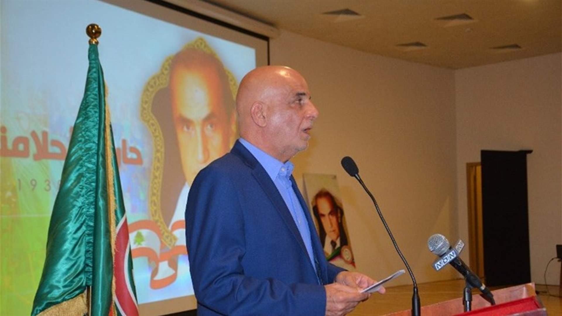 خريس: هناك شيء يحاك في الغرف المغلقة ضد مصلحة هذا البلد