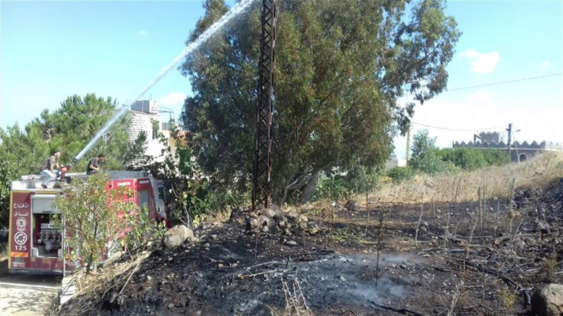 بالصورة- حريق في جبل النور ببلدة كوشا