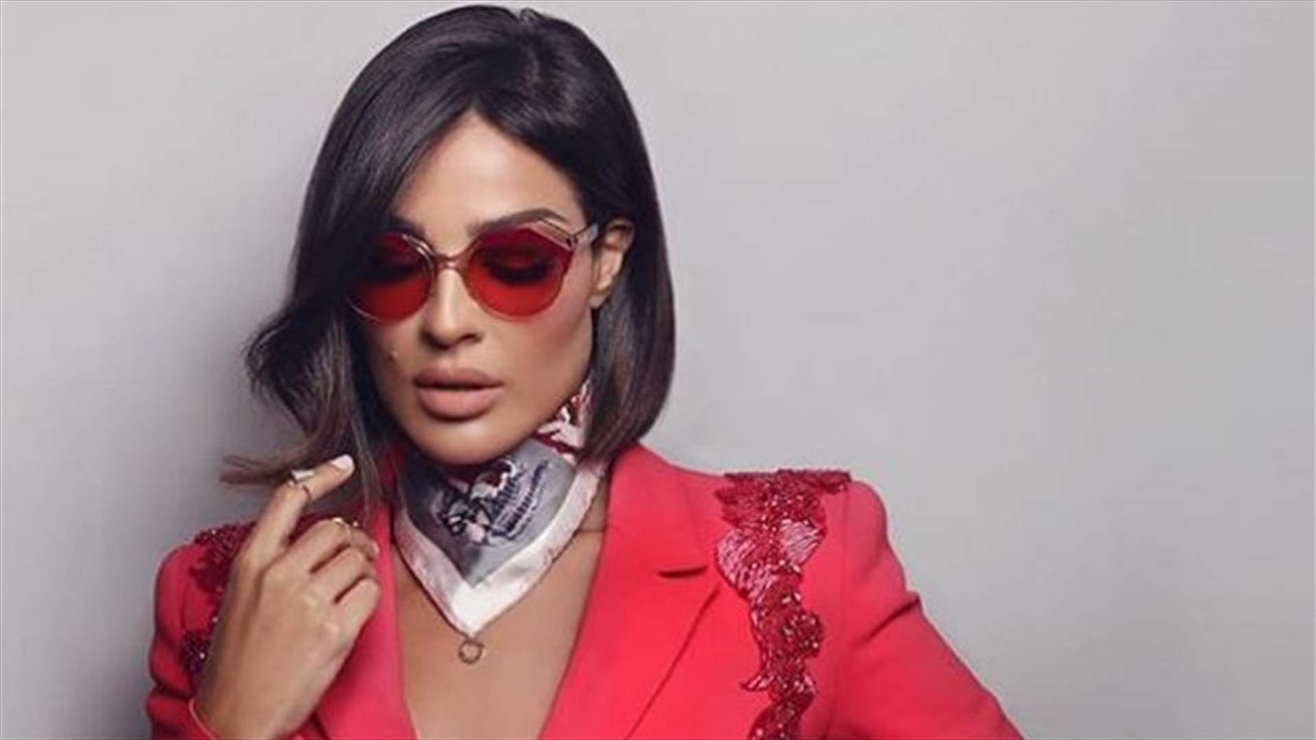 بالصورة- نادين نسيب نجيم بالحجاب.. لقطة محتشمة تخطف الأنفاس
