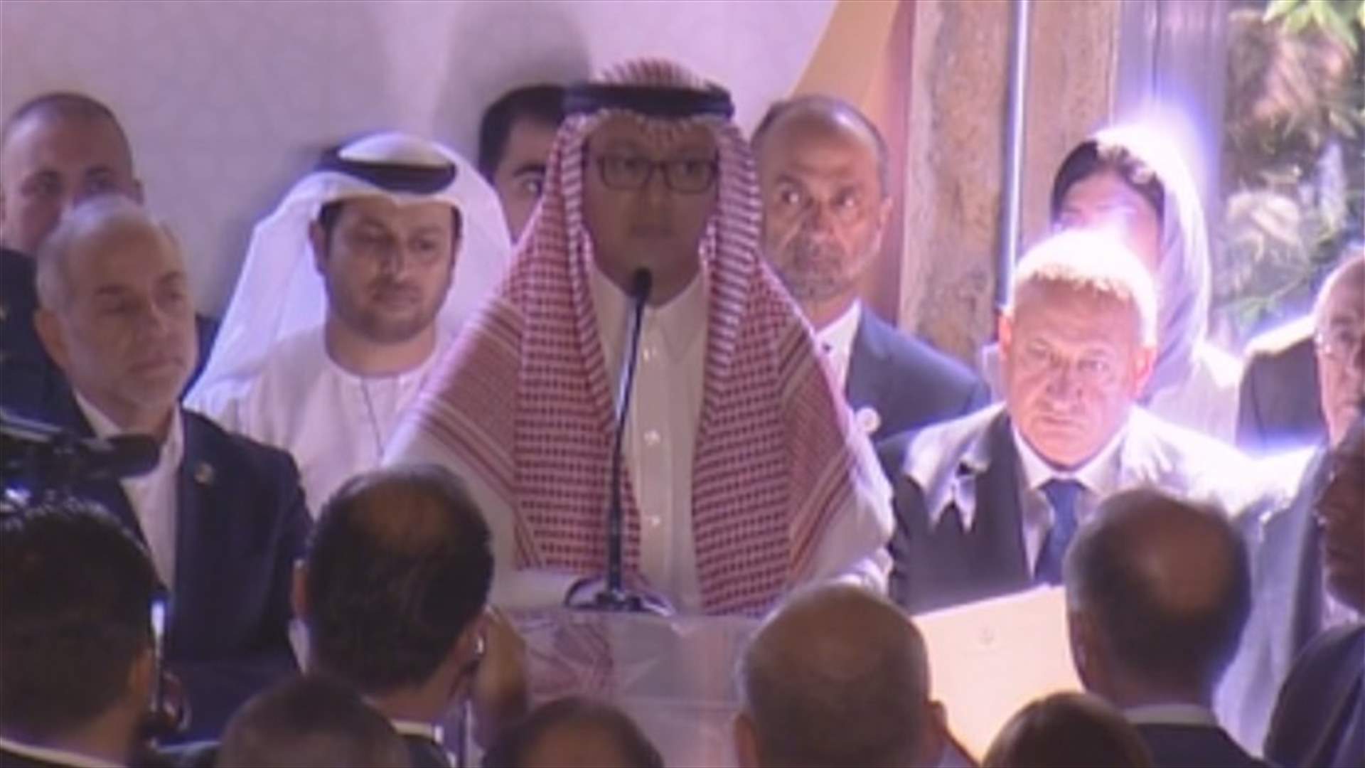 "ملتقى فنجان قهوة 3"...البخاري:لا يهمنا سوى ان يبقى لبنان سيدا حرا مستقلا