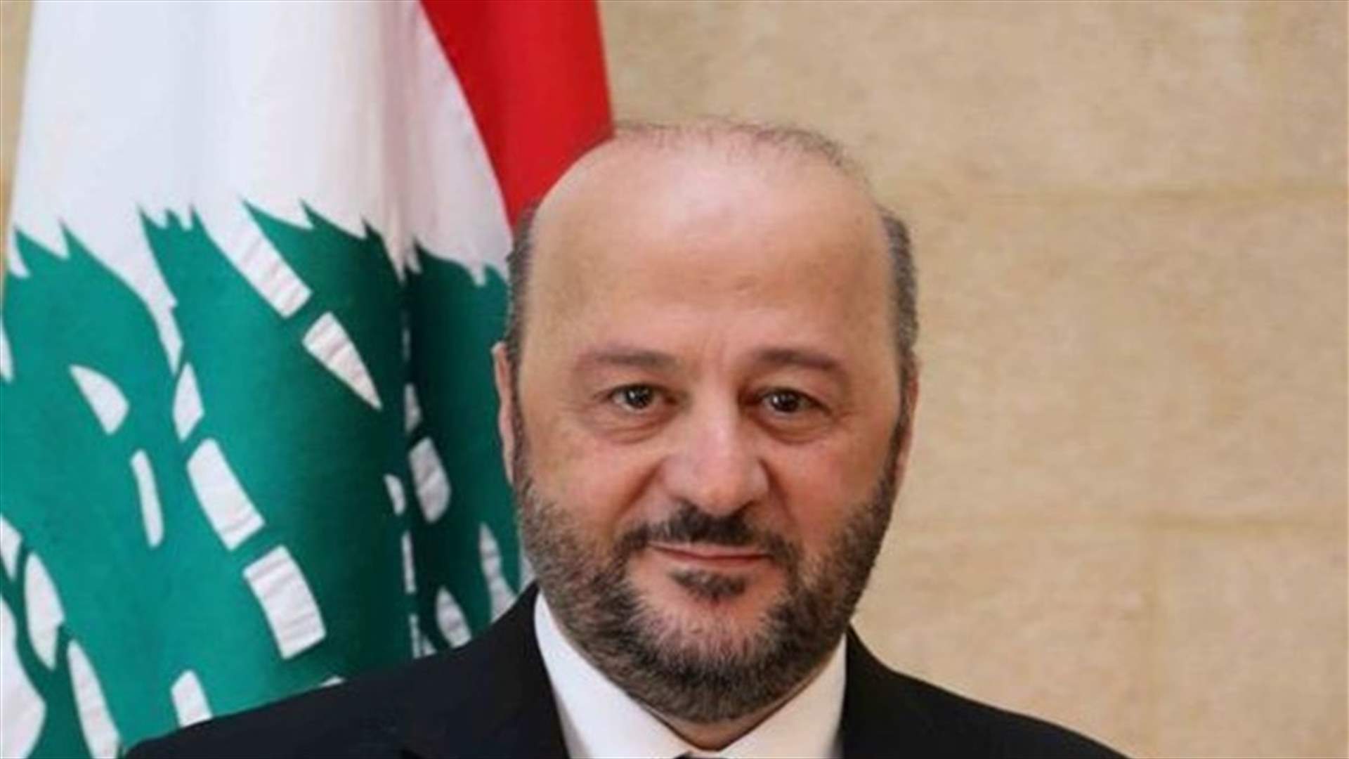 الاخبار: الرياشي يطلع عون اليوم على أجواء لقاء الحريري-جعجع