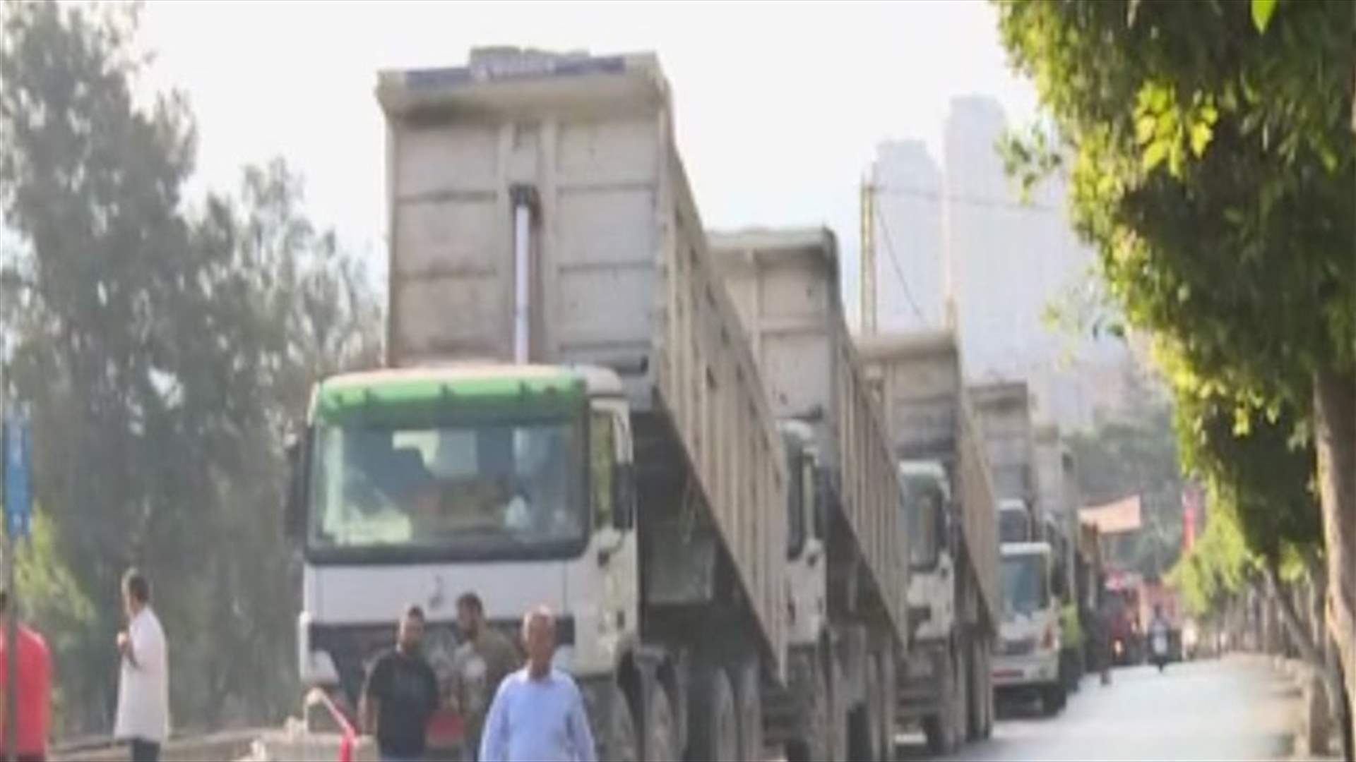 [PHOTOS] Land Transport Union protests outside Vehicle Registration Authority in Dekwaneh