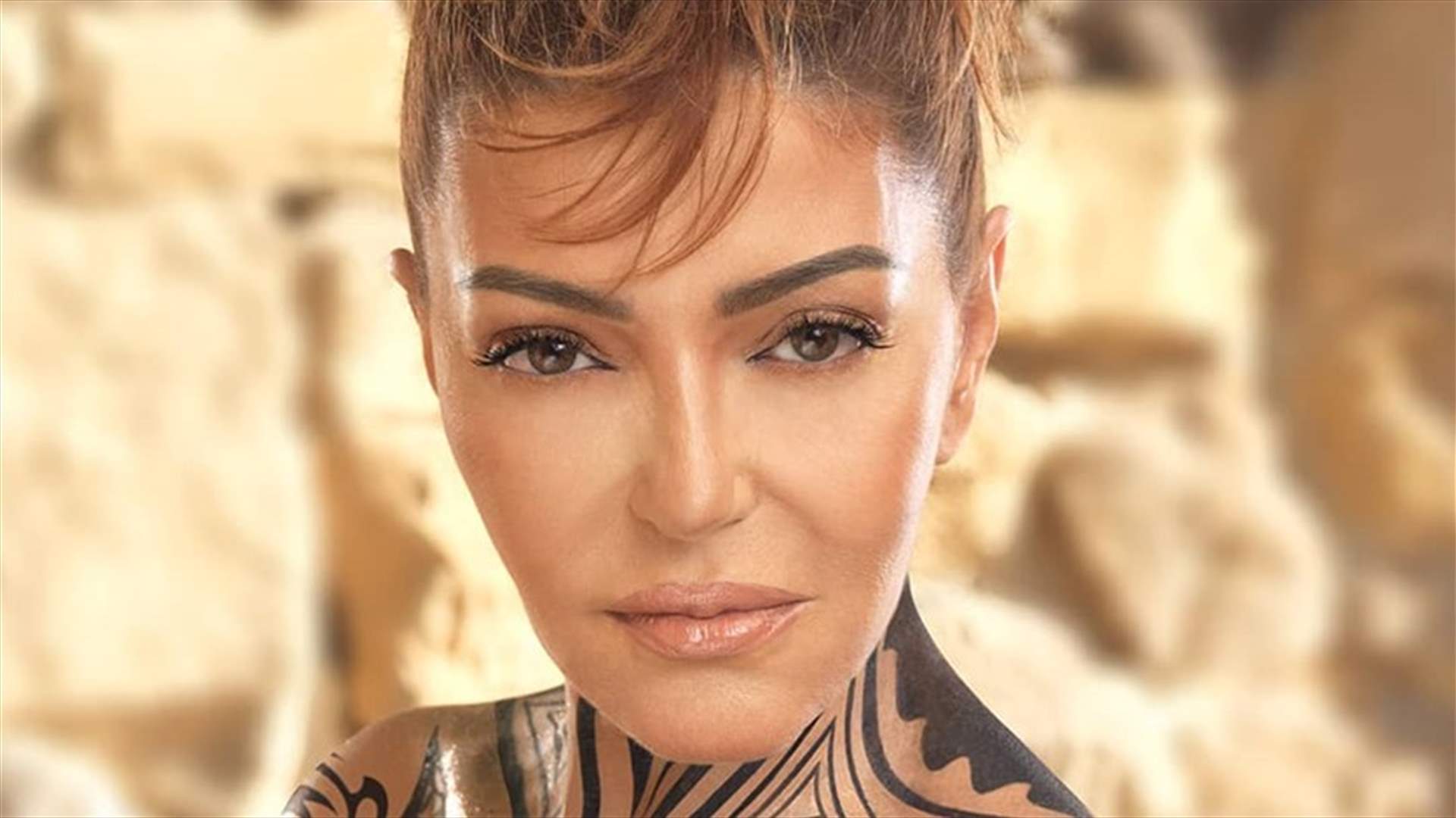 سميرة سعيد والسوبرمان معاً... ما القصّة؟