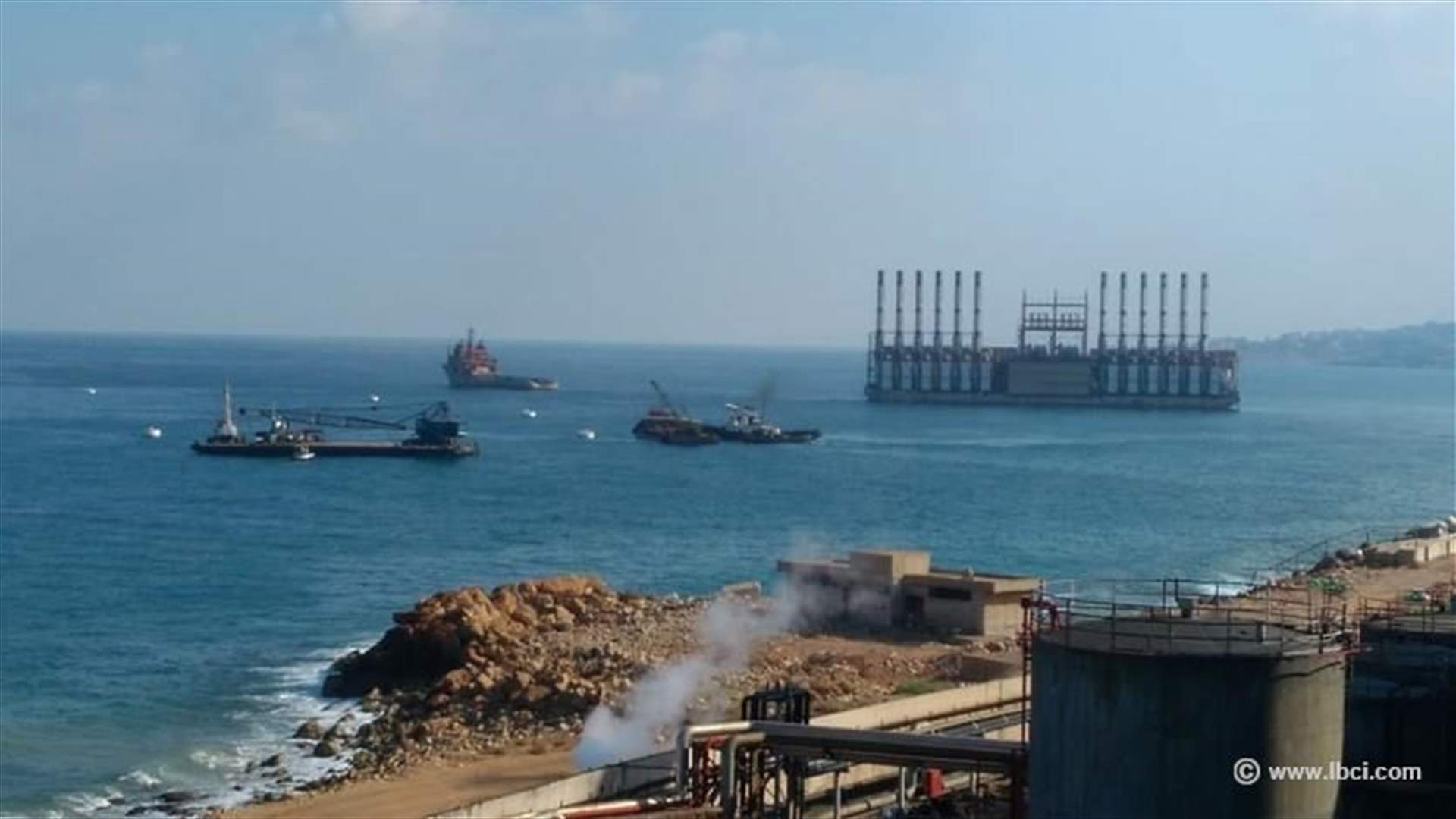 Turkish power ship leaves Jiyeh factory, heading to Zouk [PHOTOS]