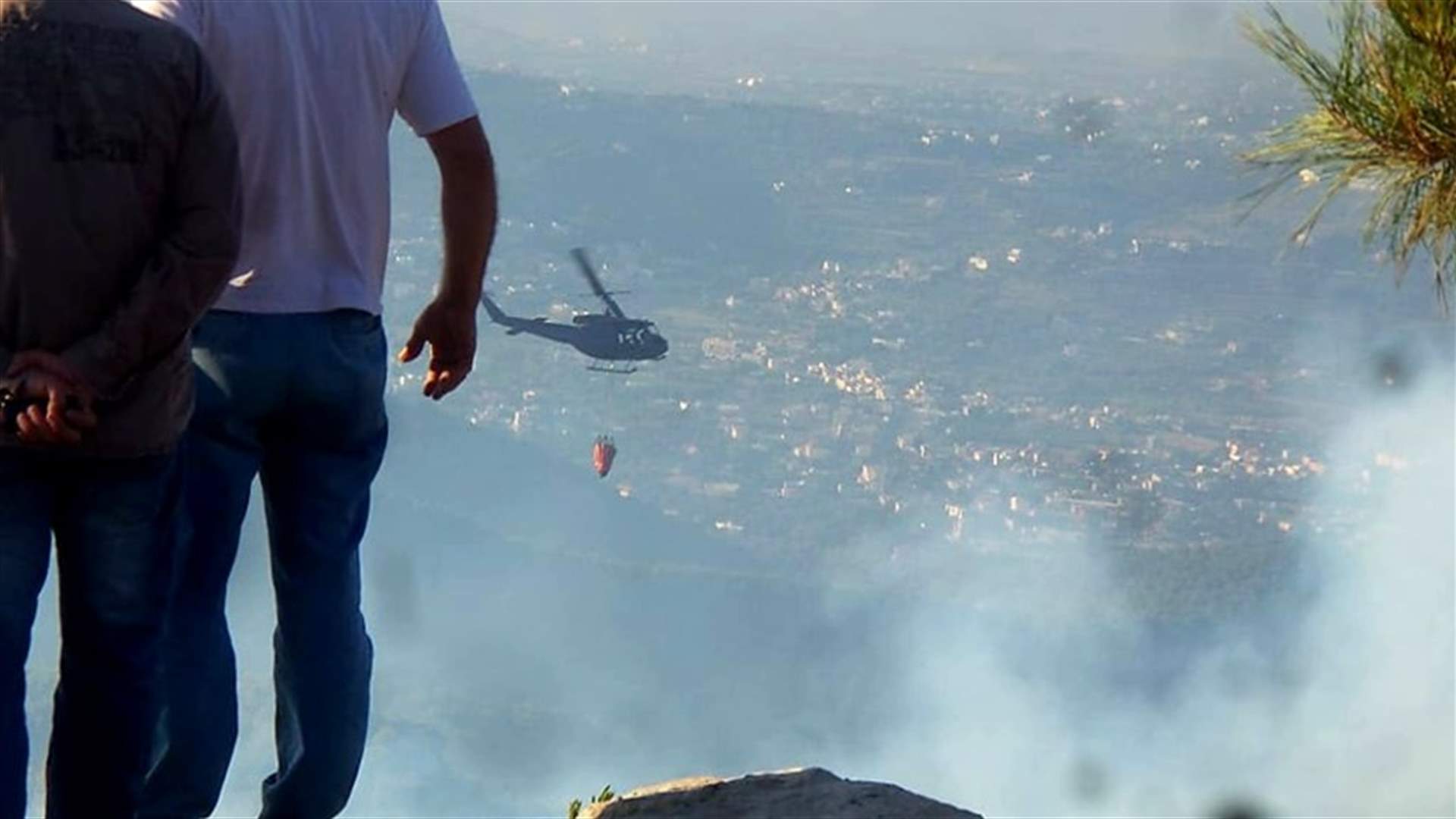 السيطرة على الحرائق في القبيات ومواصلة تبريد مواقعها