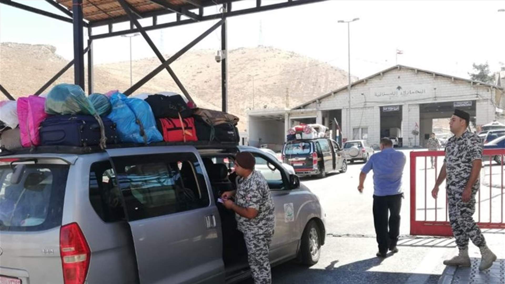 انطلاق 8 حافلات تقل نازحين من شبعا الى سوريا