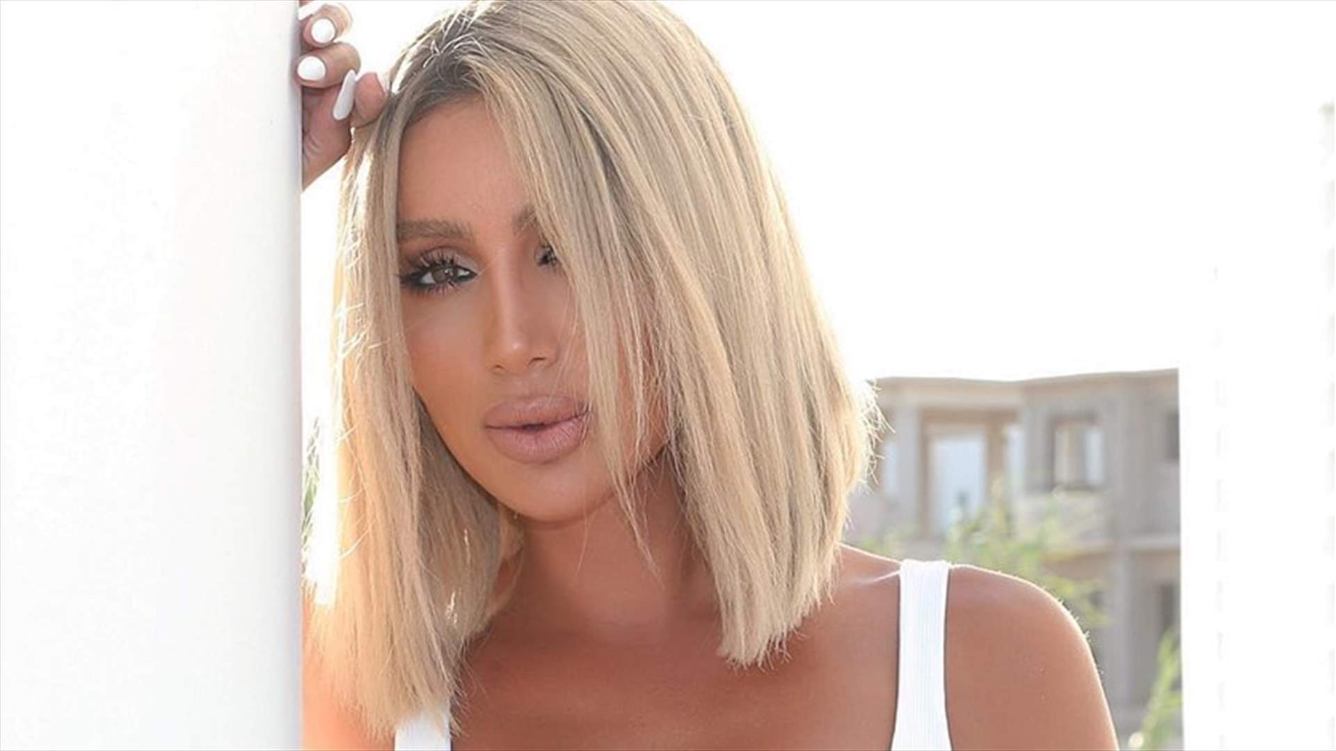 مايا دياب بثلاث إطلالات مثيرة أثارت ضجة كبيرة