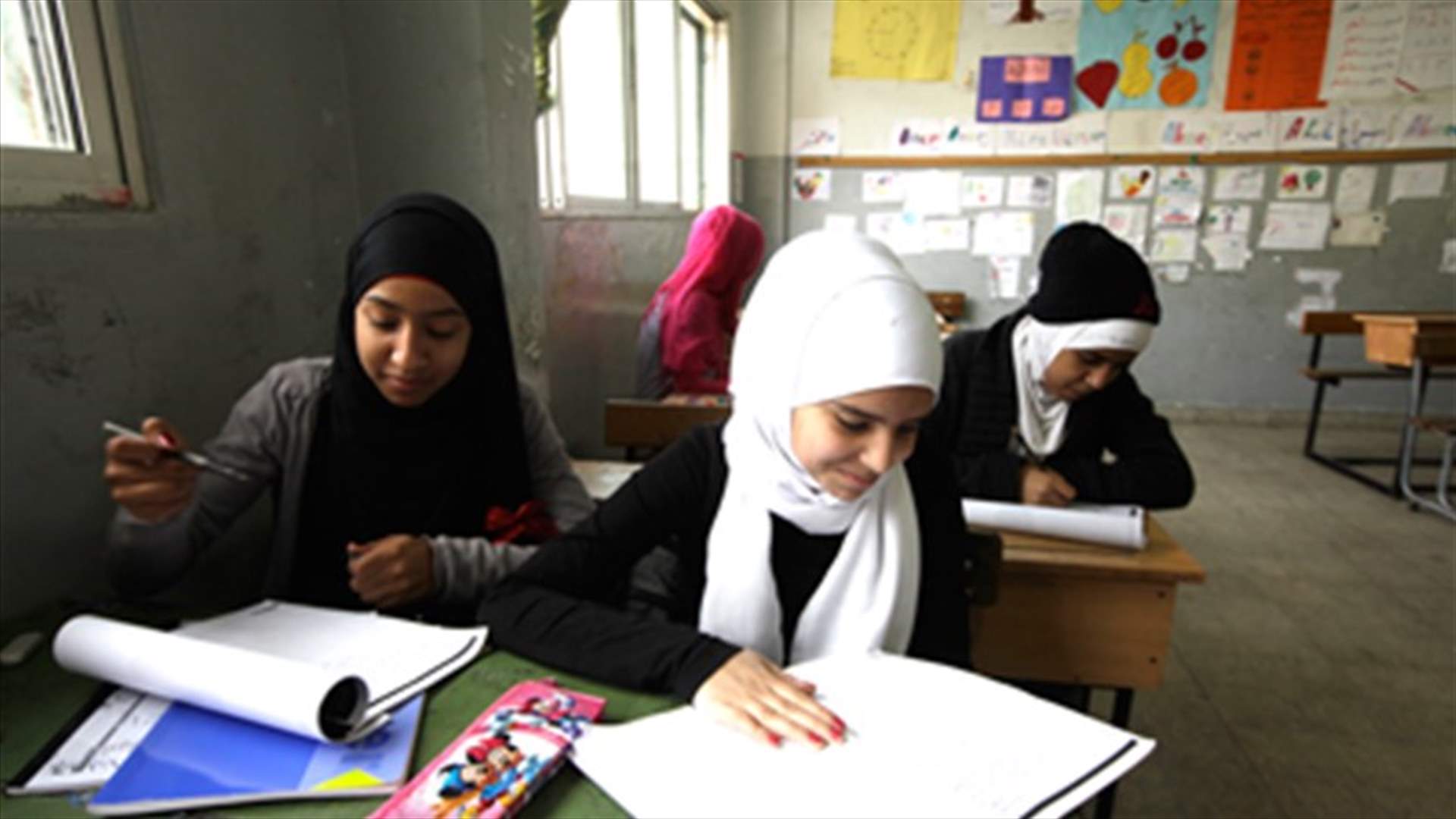 Palestinians wary as UN may not open schools in time