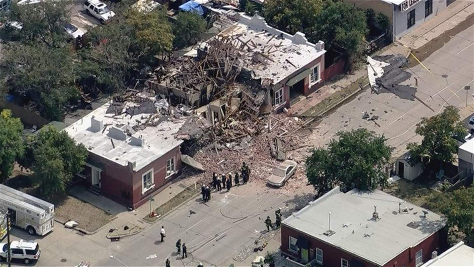انفجار غاز طبيعي يدمر مبنى سكنيا بمدينة دنفر الأميركية