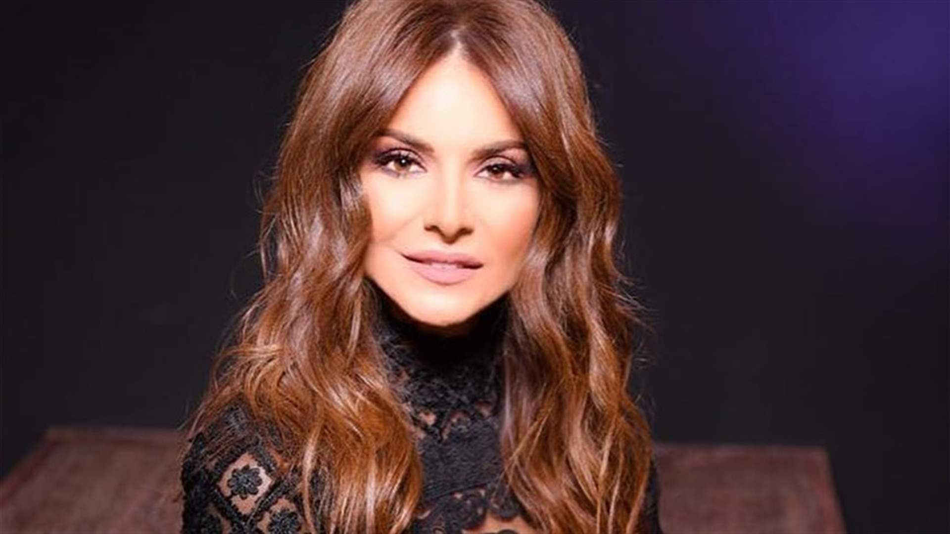 هيلدا خليفة تمضي عطلتها في جزيرة ميكونوس... صور مميزة جداً!
